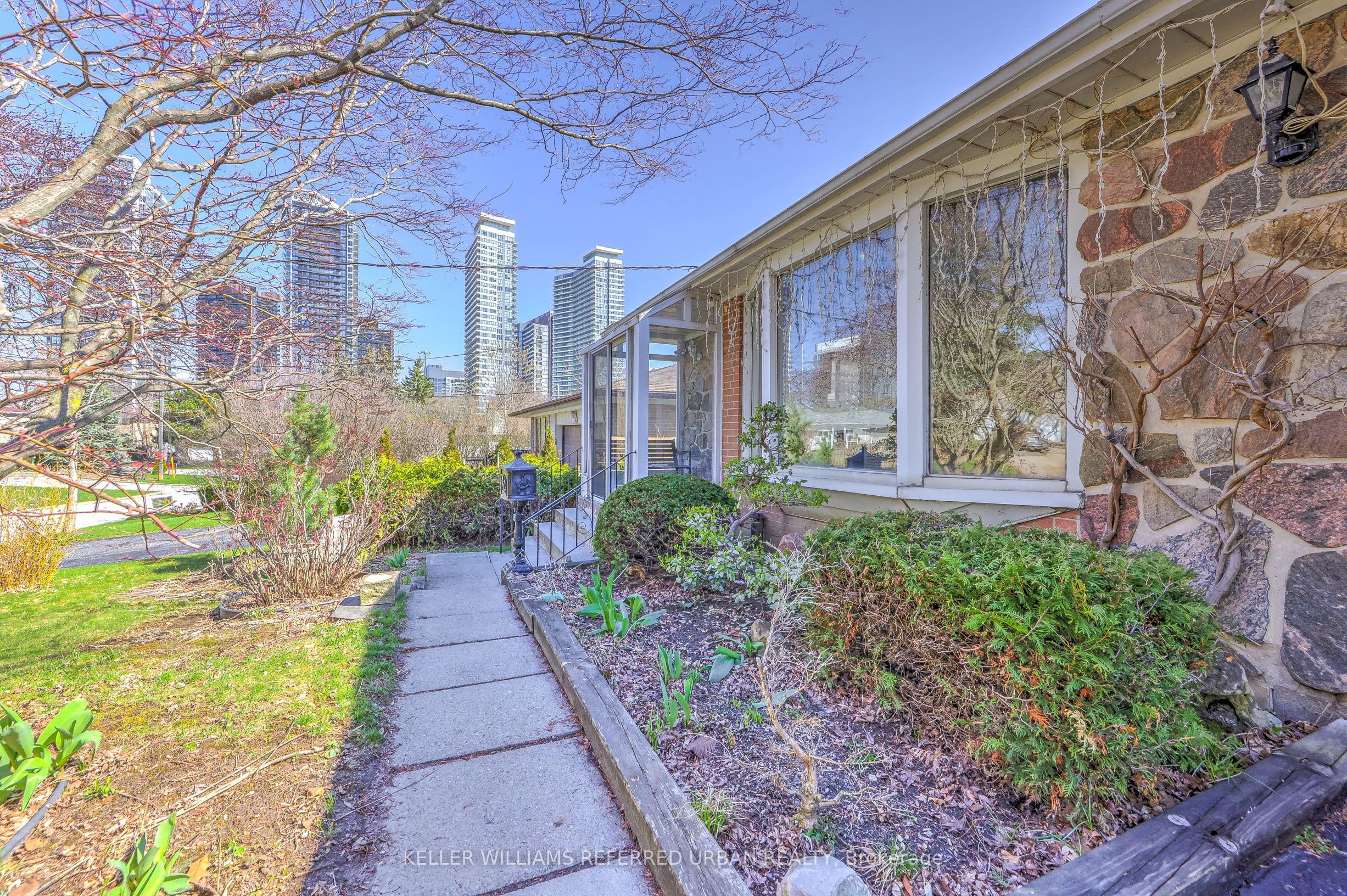 63 Hopperton Drive, North York 2