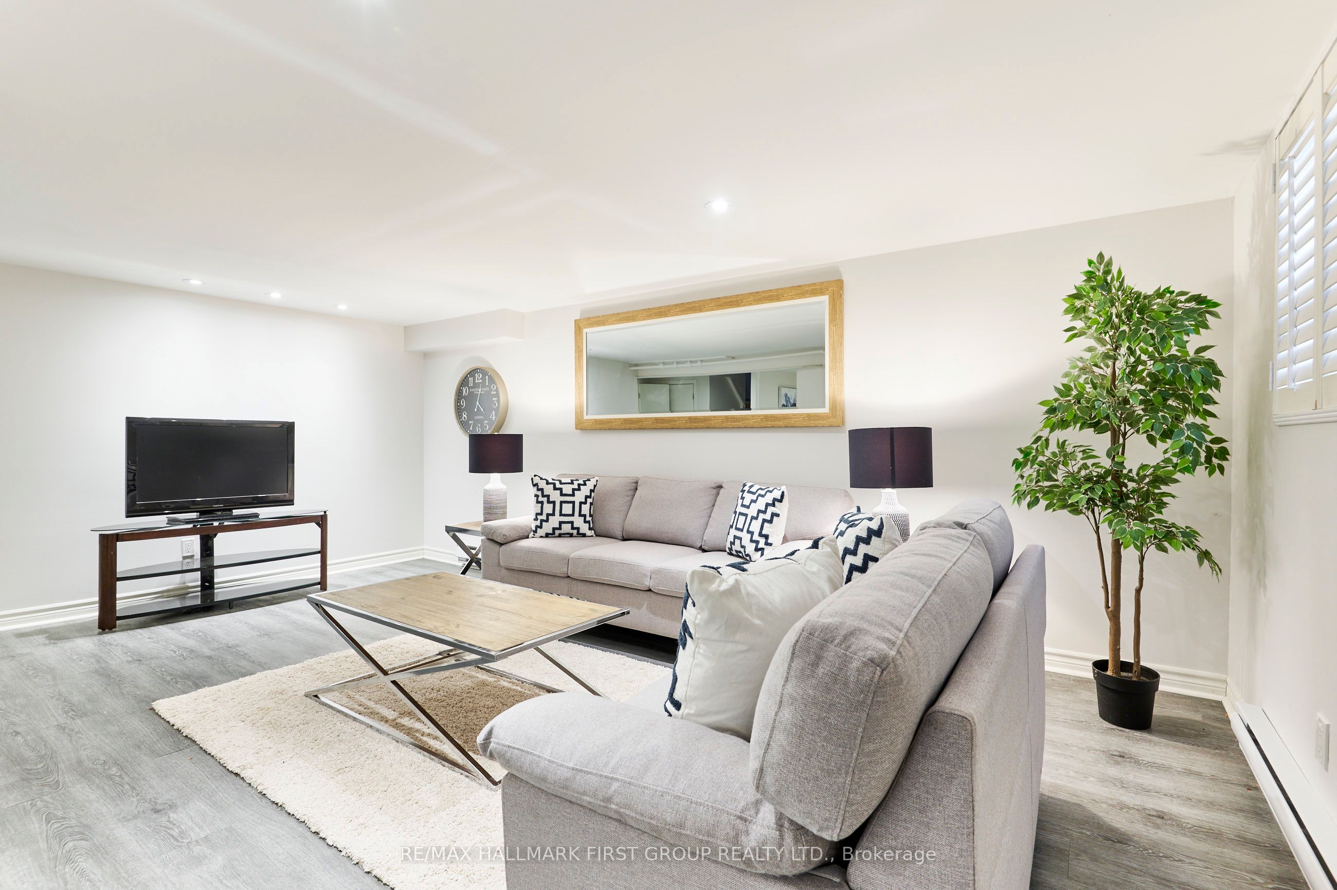 Unit Lower - 207 Bayview Heights Drive, Toronto 3