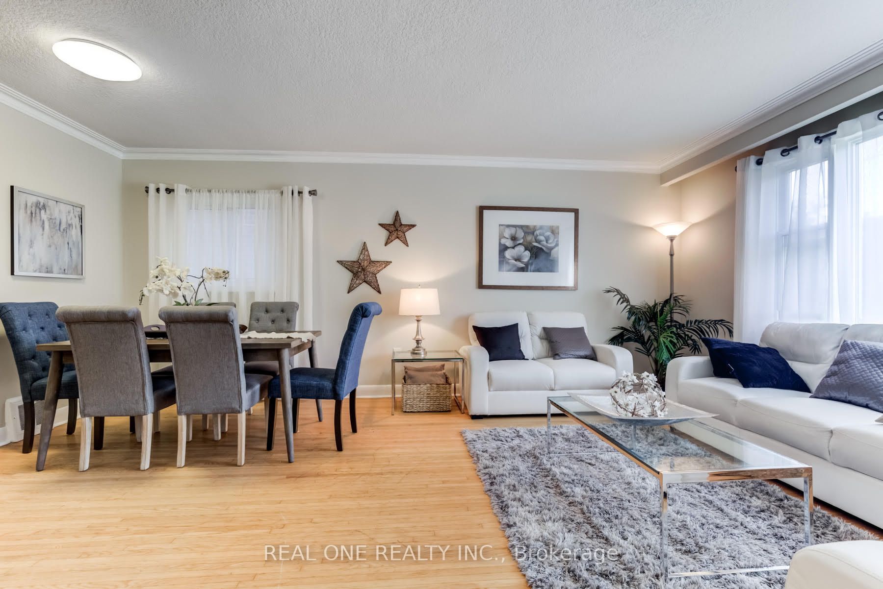 349 Horsham Avenue, North York 3