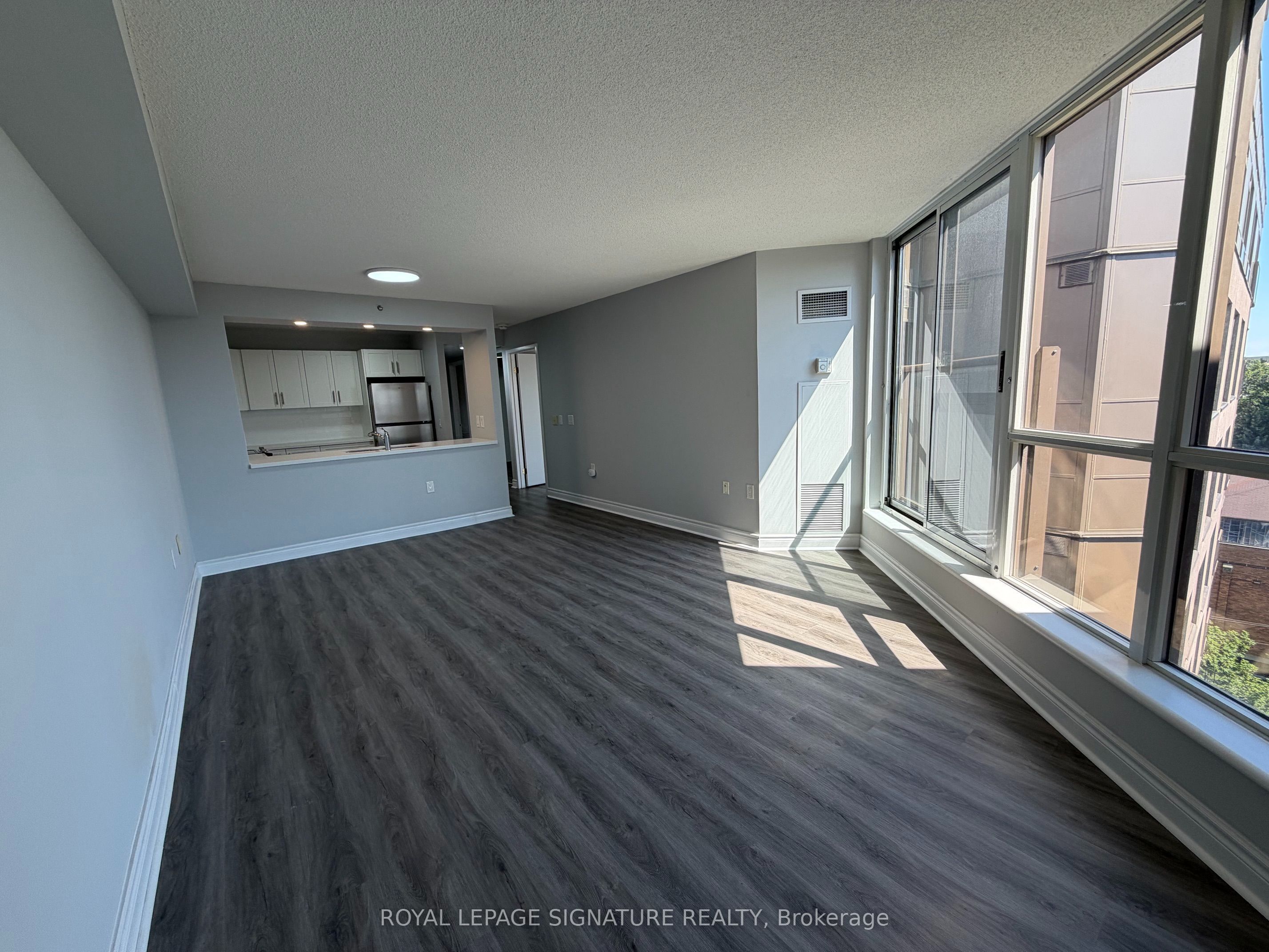 Unit 816 - 2 Neptune Drive, North York 2