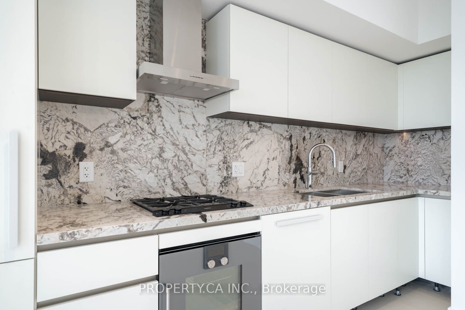 Unit 1801 - 50 Scollard Street, Toronto 4