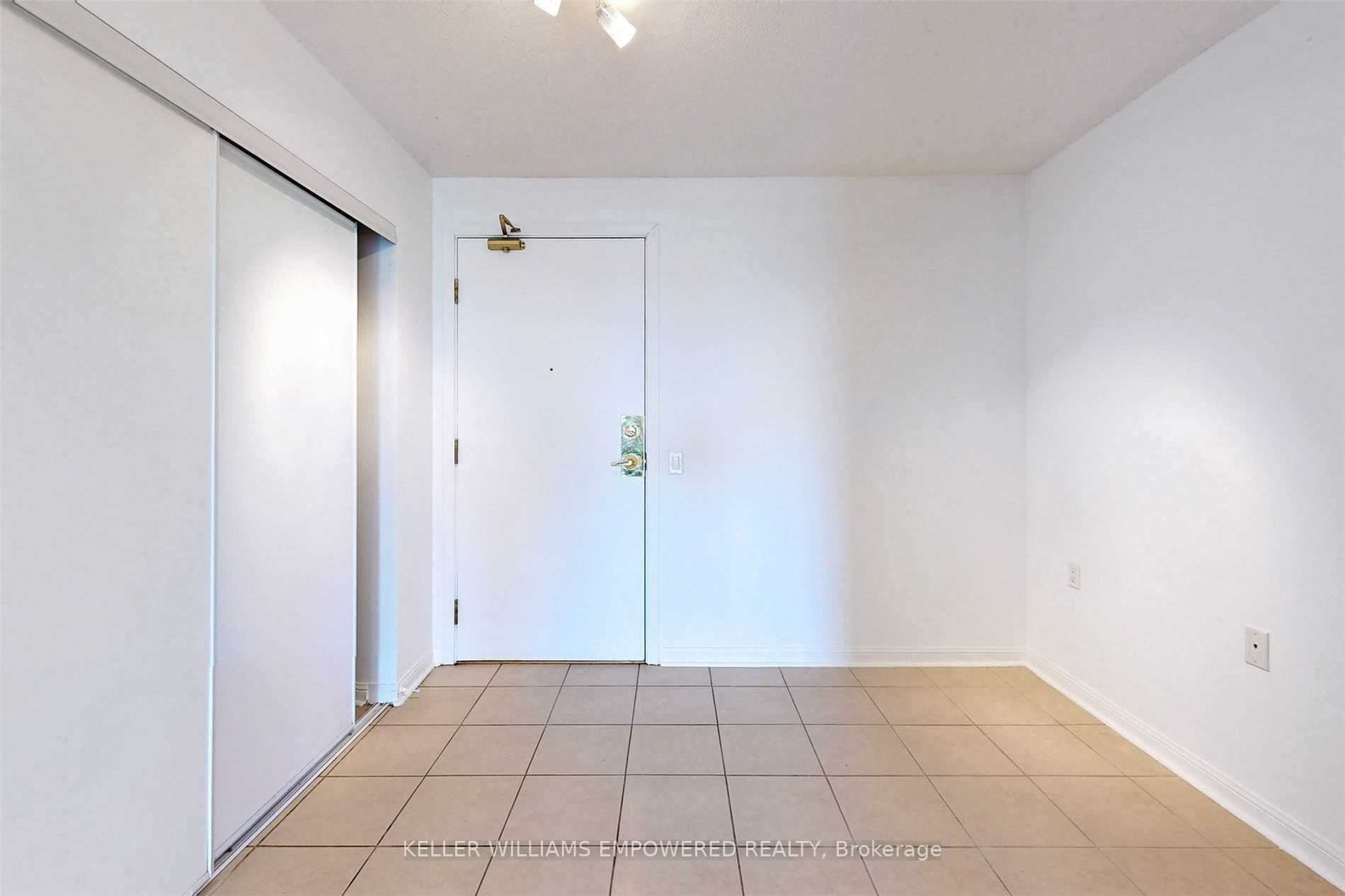 Unit 915 - 650 Lawrence Avenue W, North York 5