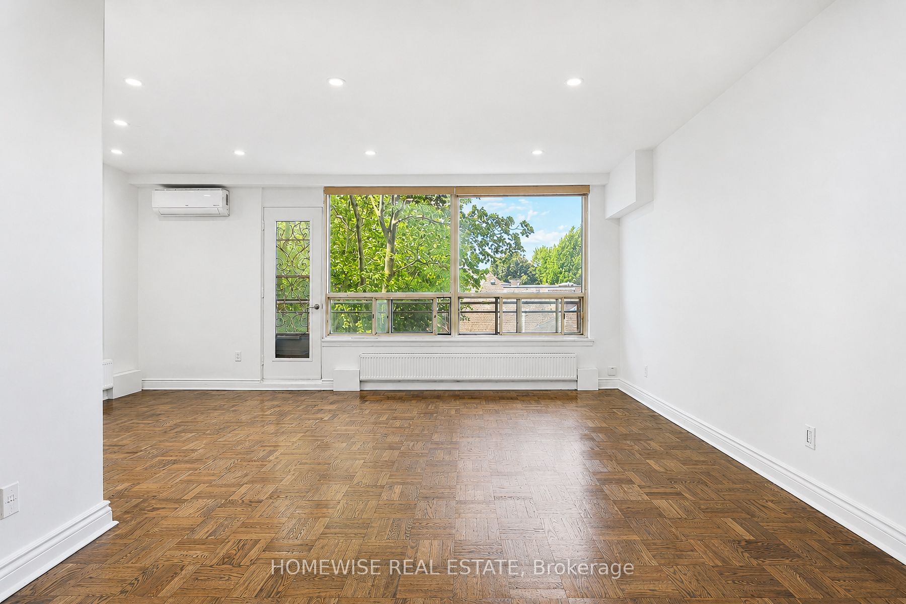 Unit 401 - 2500 Bathurst Street, Toronto 3