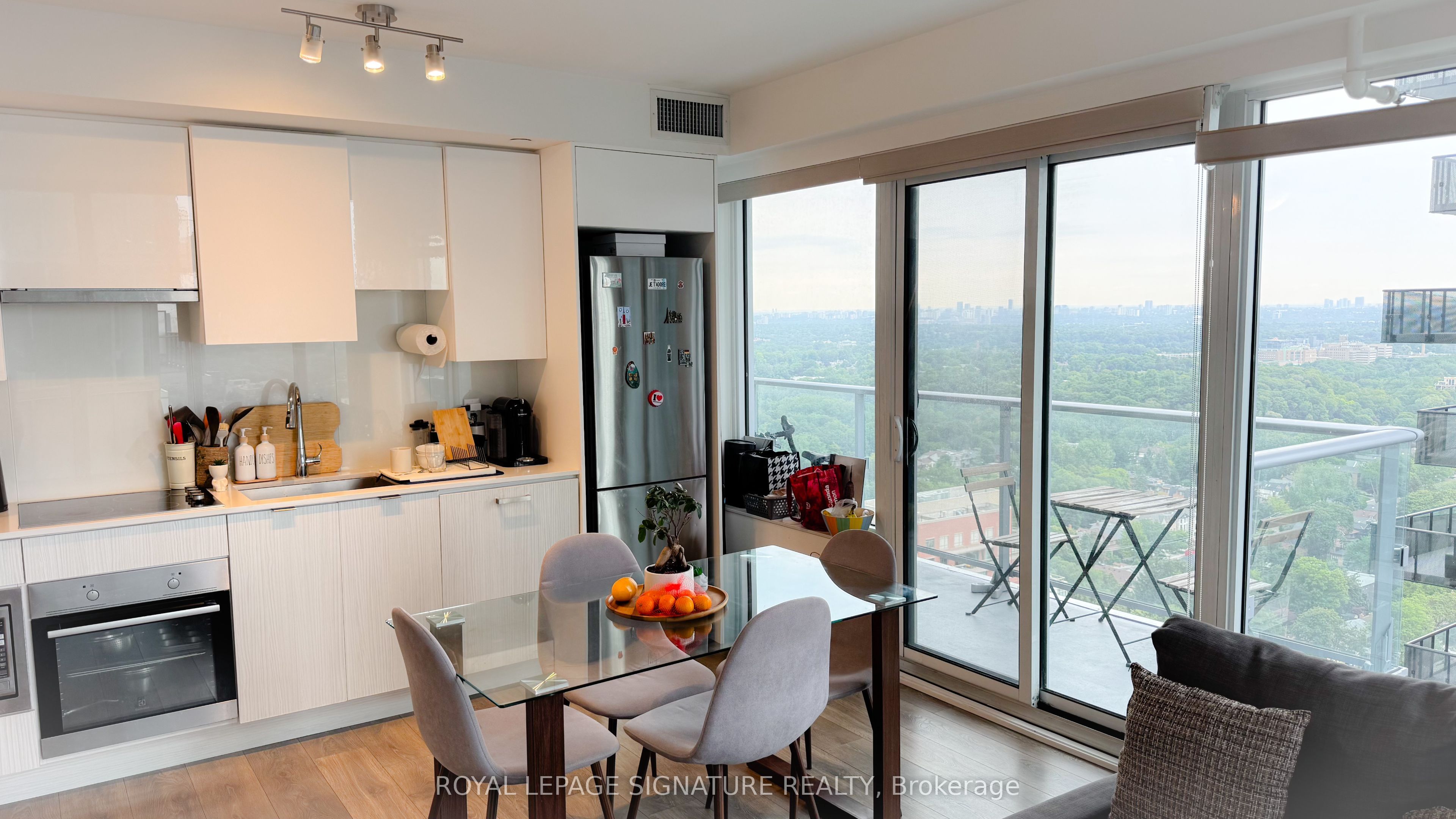 Unit 3004 - 99 Broadway Avenue, Toronto 5