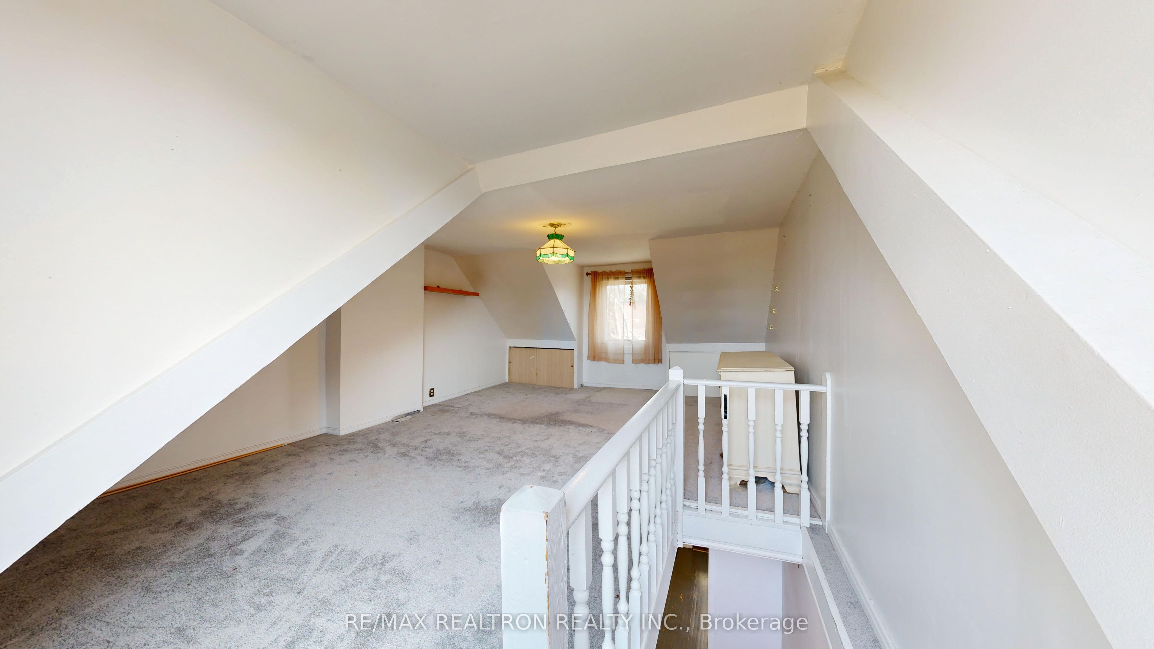 Unit Upper - 32 Macklem Avenue, Toronto 2