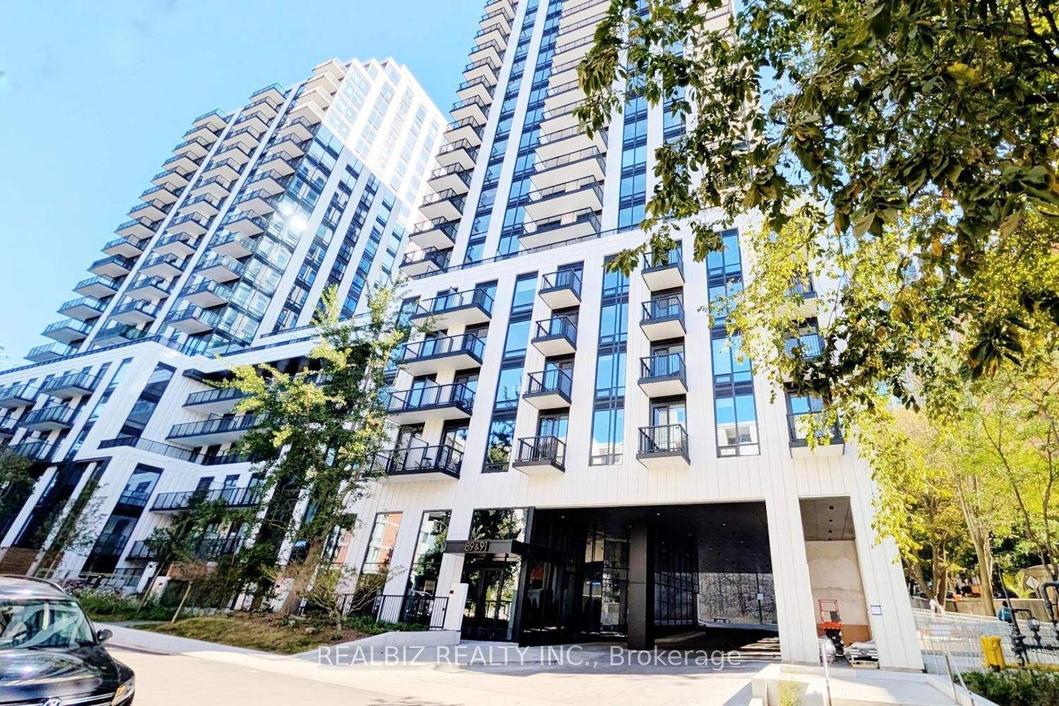 Unit 823 - 91 Montclair Avenue, Toronto 3