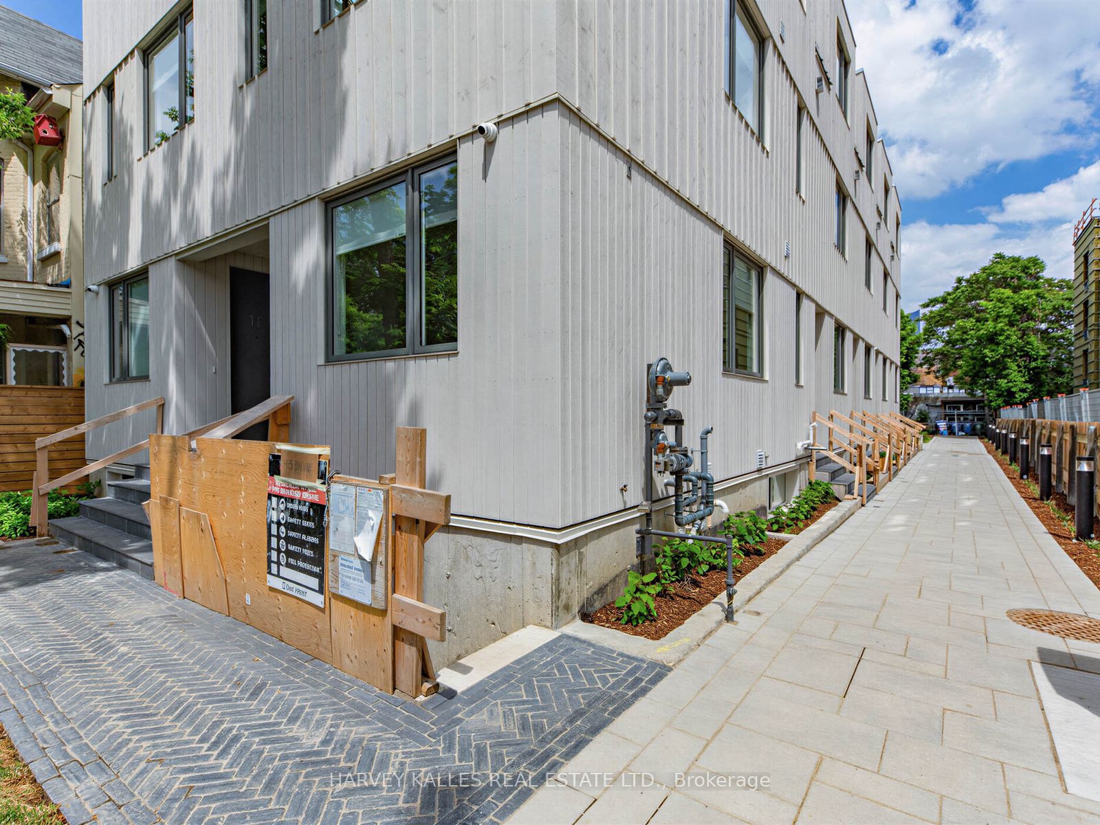 Unit 3a - 45 Bellevue Avenue, Toronto 4