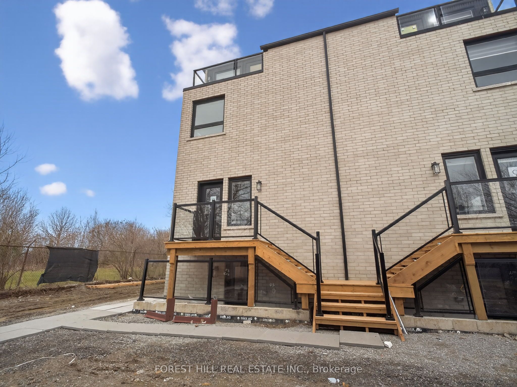 Unit D - 5 Hopperton Drive, North York 3