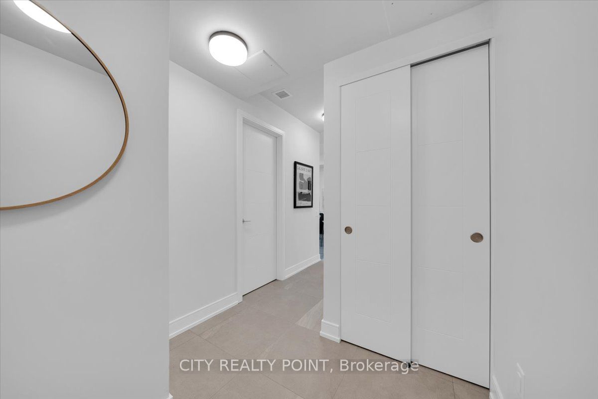 Unit 201 - 664 Spadina Avenue, Toronto 2
