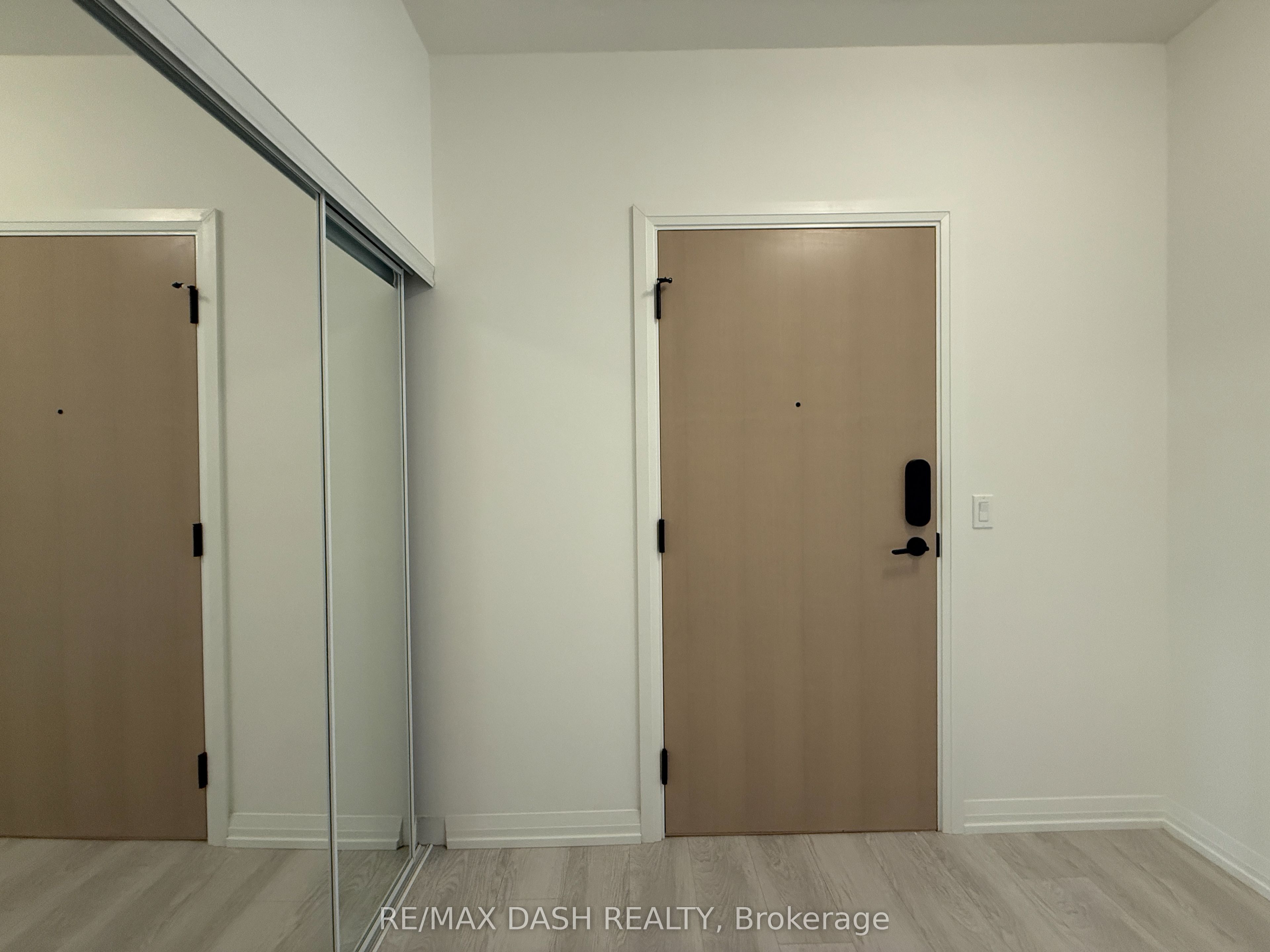 Unit 1205 - 280 Dundas Street W, Toronto 2