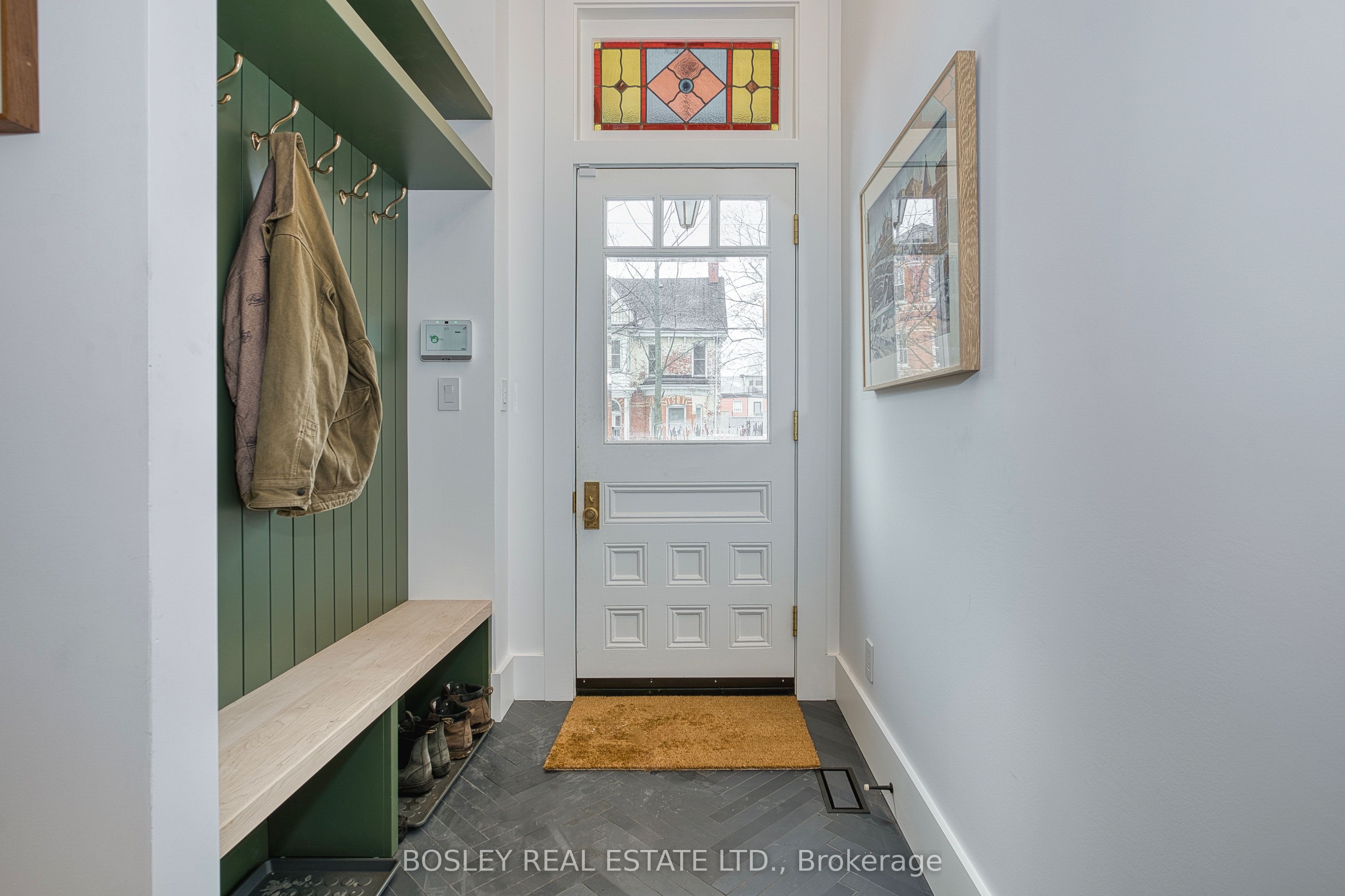 Unit Main house - 34 Beaconsfield Avenue, Toronto 5
