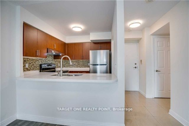 Unit 909 - 33 Empress Avenue, North York 5