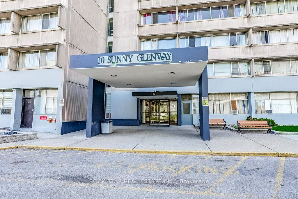 Unit 1711 - 10 Sunny Glenway, Toronto 3
