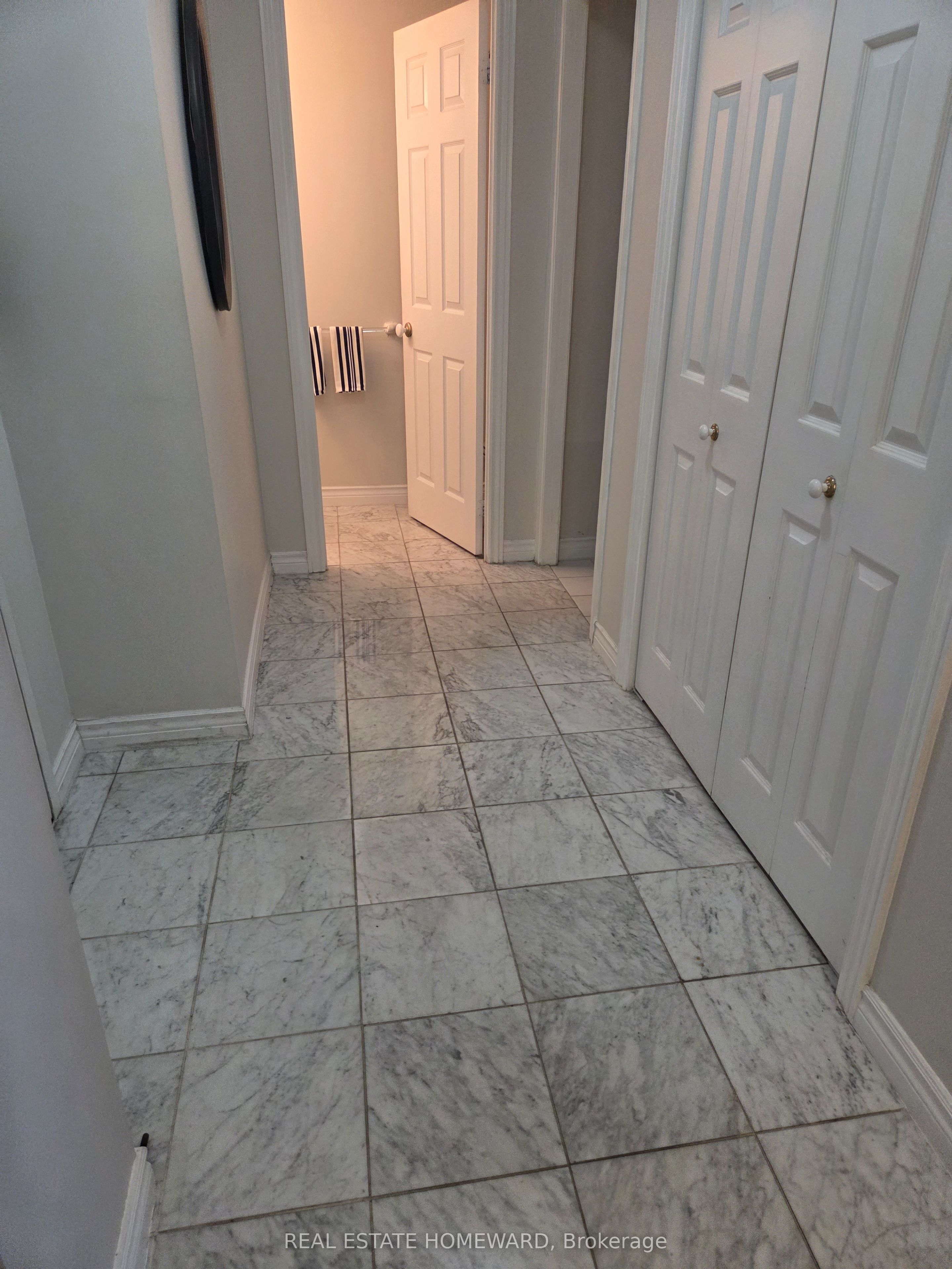 Unit 702 - 71 Simcoe Street, Toronto 4