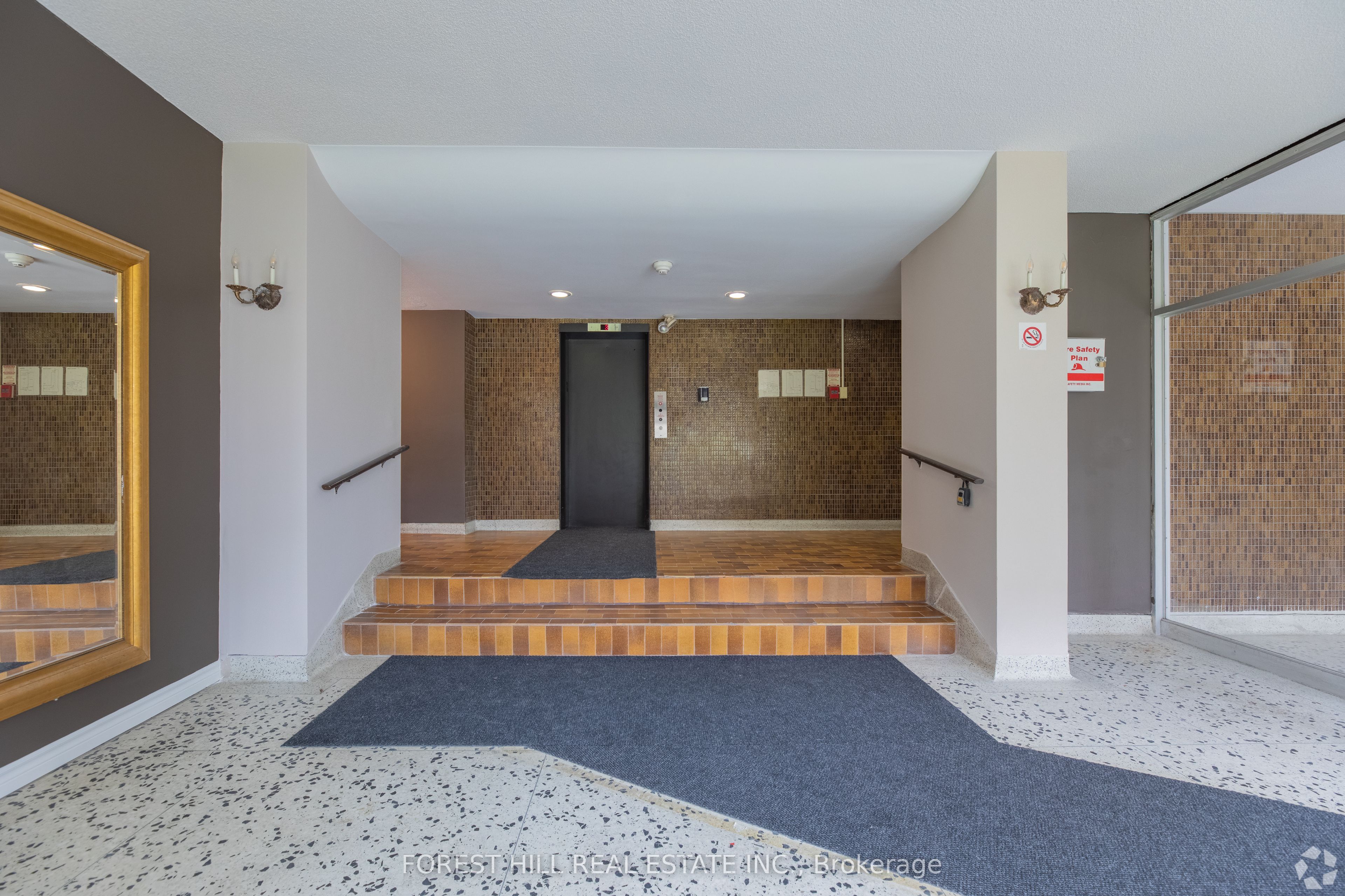 Unit 406 - 32 Clayland Drive, North York 3