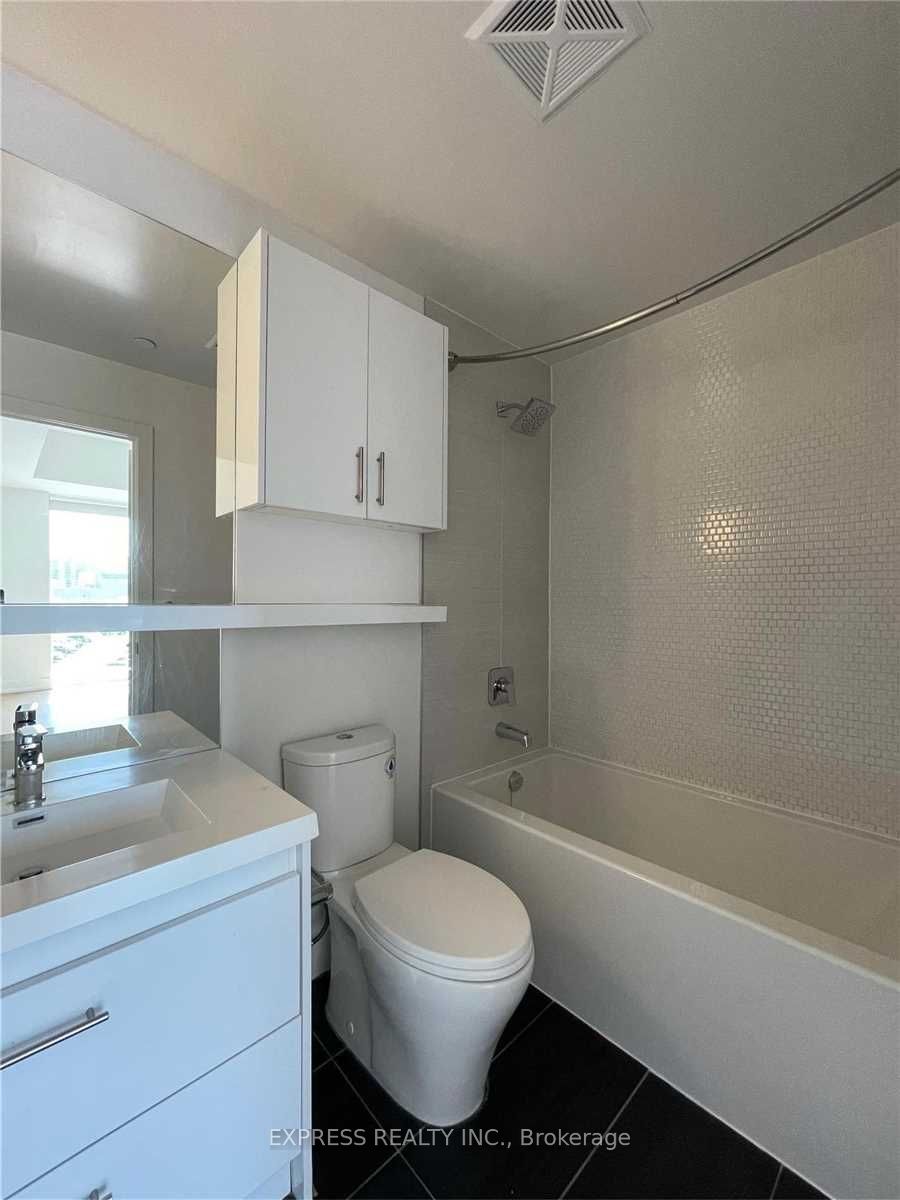 Unit 419 - 128 Fairview Mall Drive, North York 5