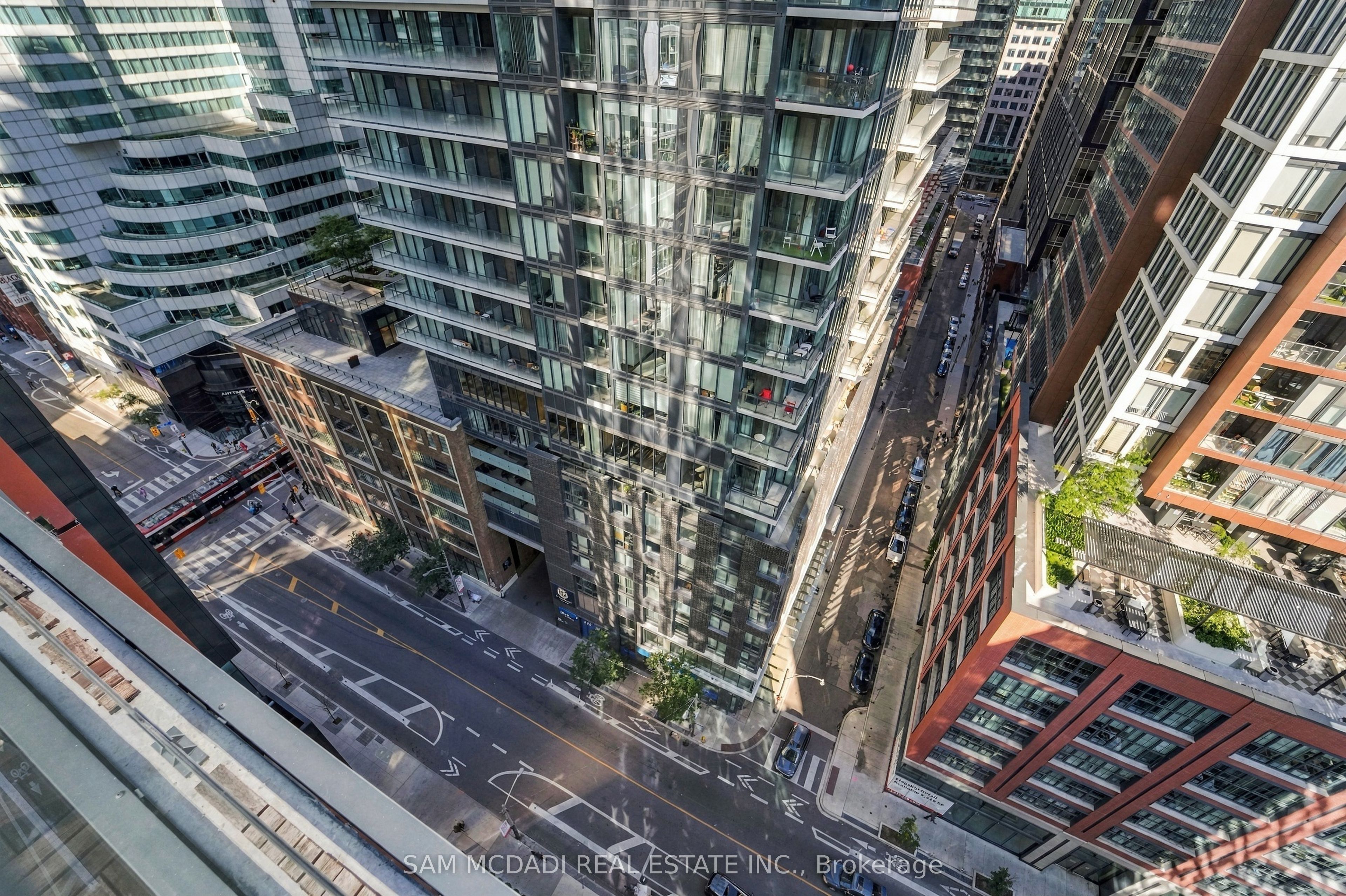 Unit 1603 - 88 Blue Jays Way, Toronto 3