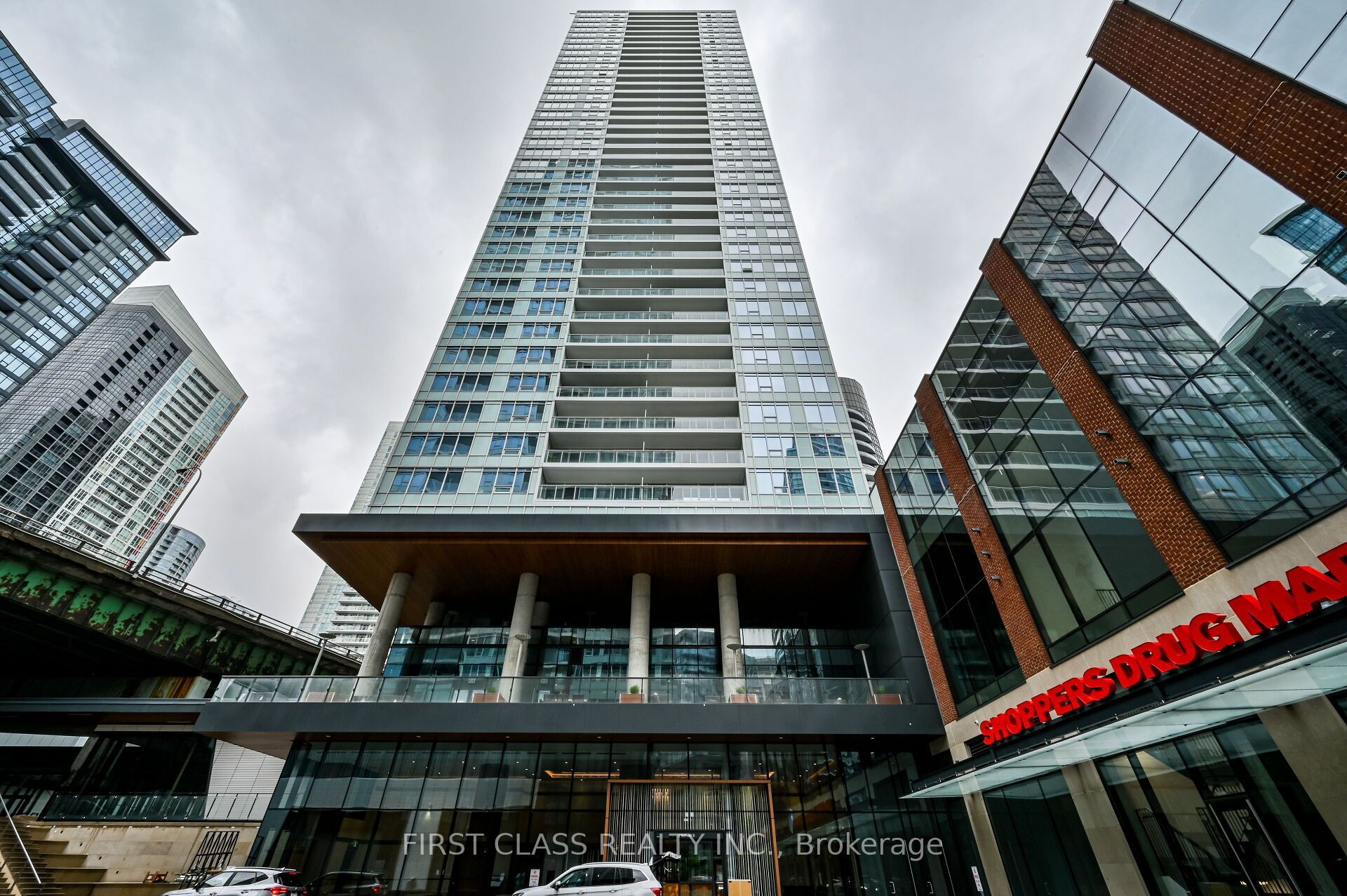 Unit 915 - 17 Bathurst Street, Toronto 3