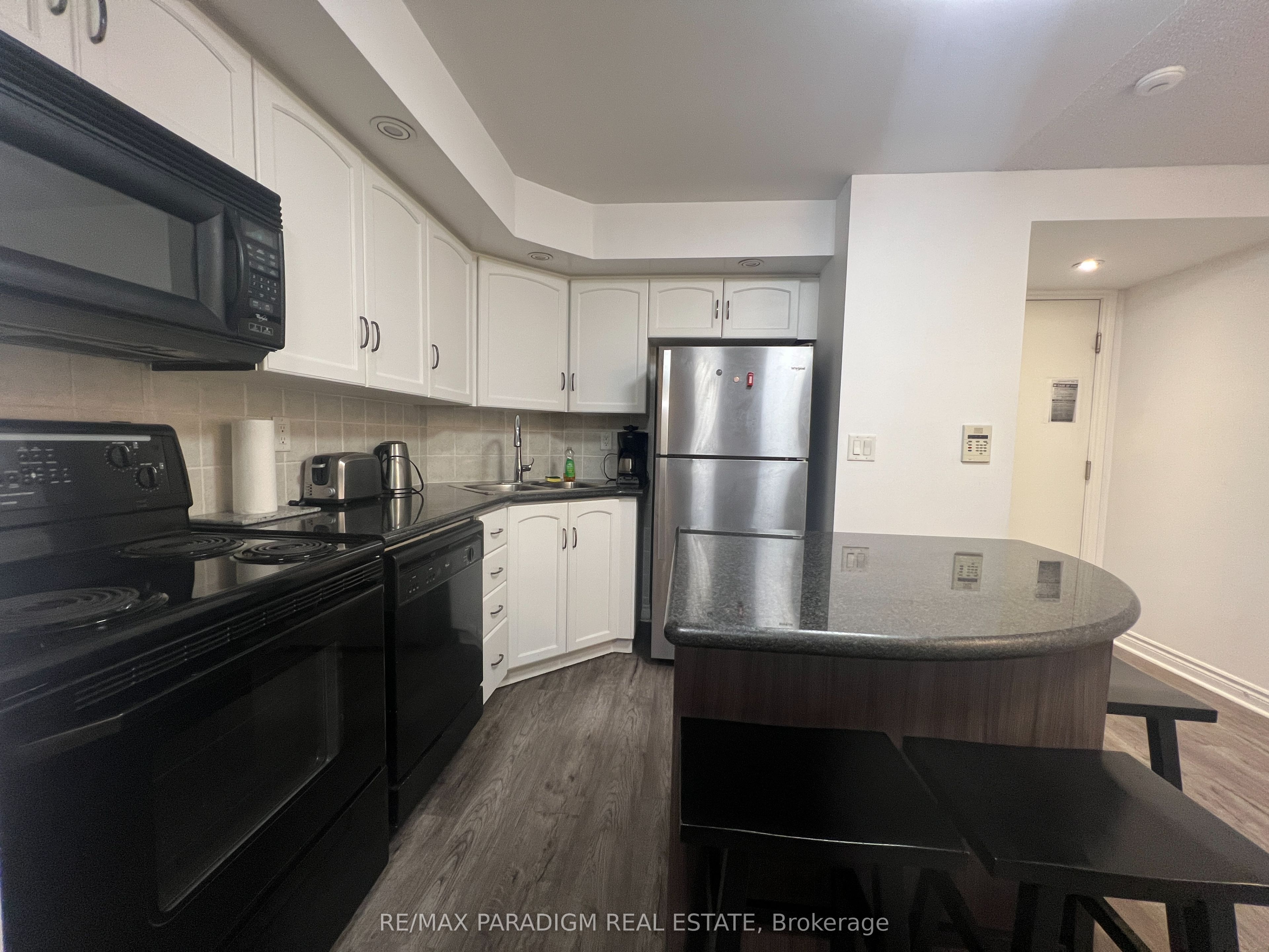Unit 1642 - 250 Wellington Street W, Toronto 2