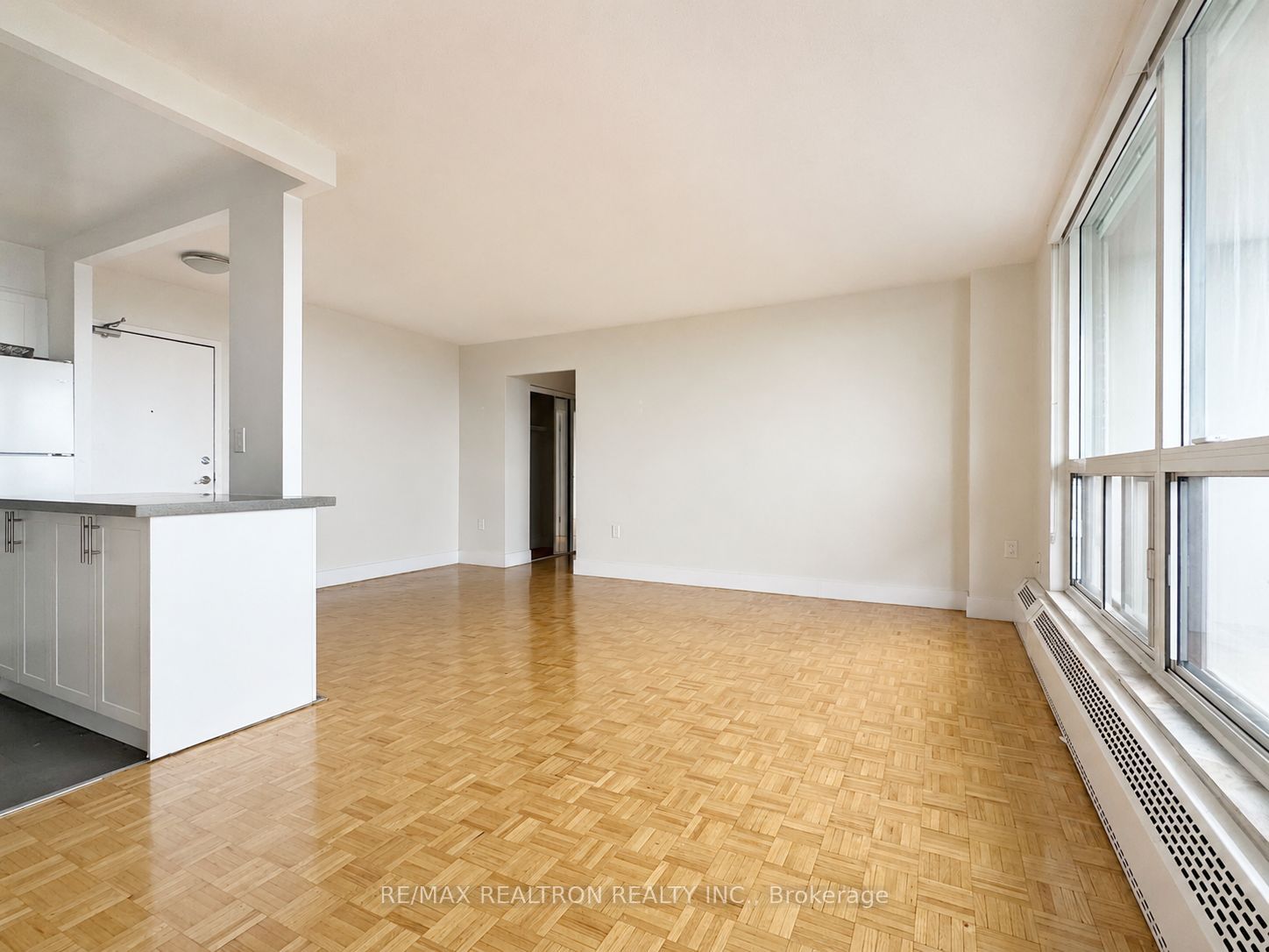 Unit 1611 - 666 Spadina Avenue, Toronto 4