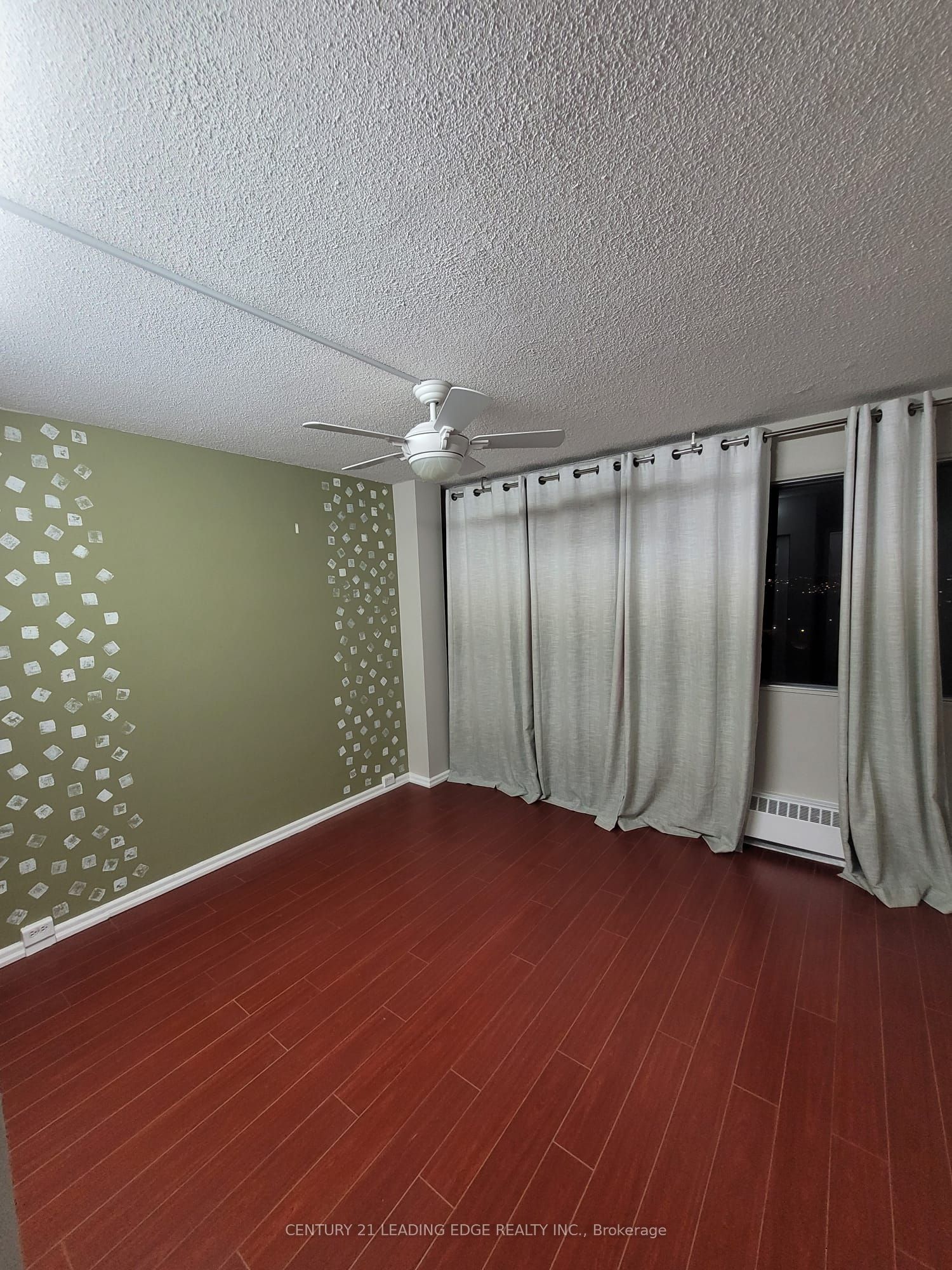 Unit 2201 - 10 Sunny Glenway, Toronto 5