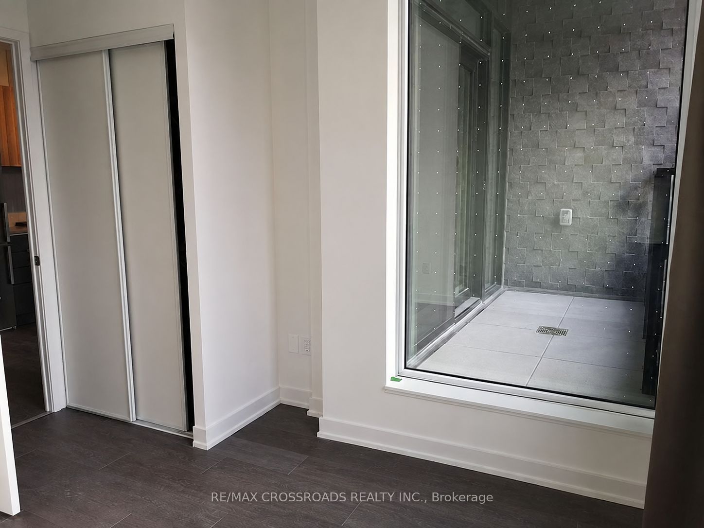 Unit 203 - 8 Tippett Road, North York 5