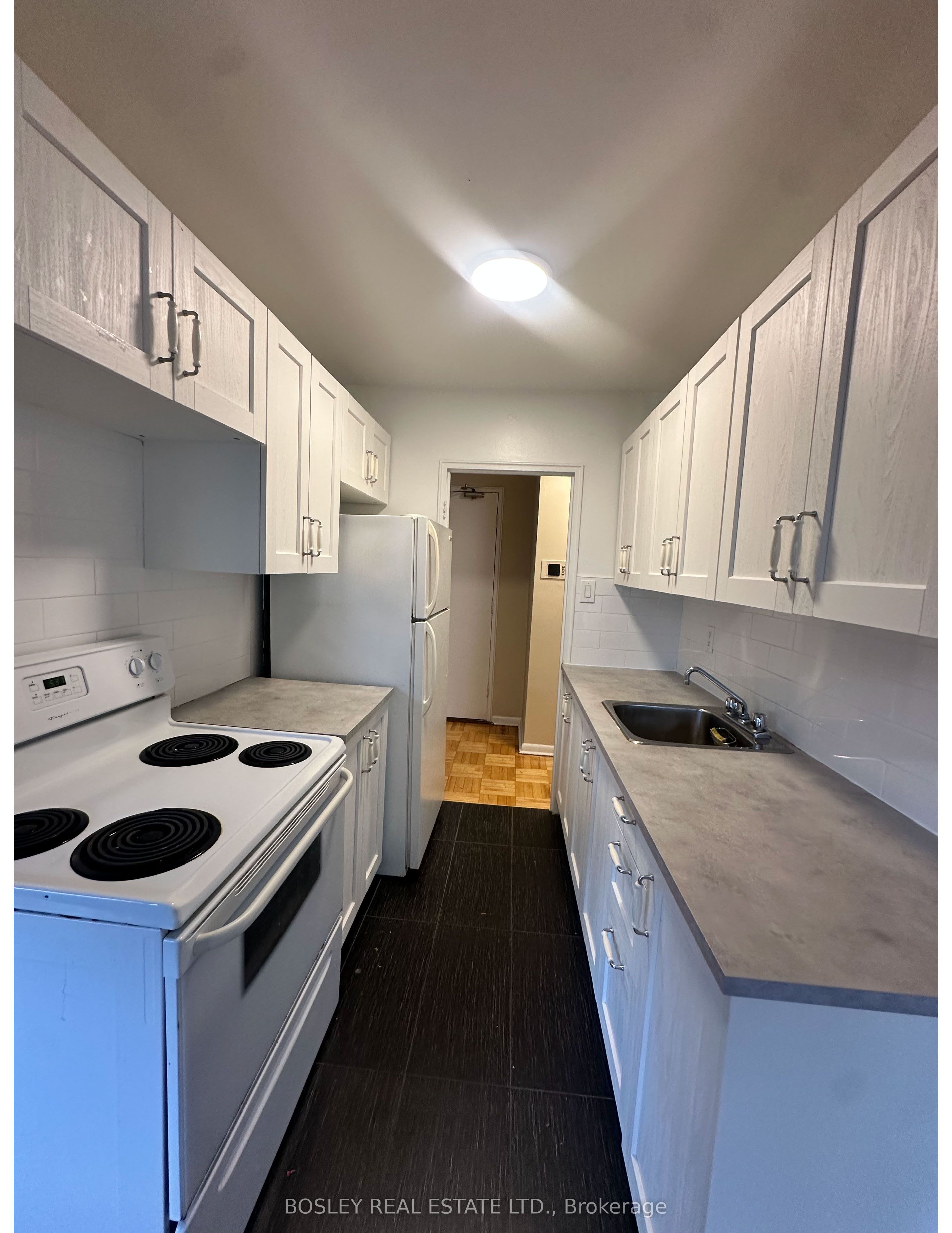 Unit 210 - 970 Eglinton Avenue E, Toronto 4
