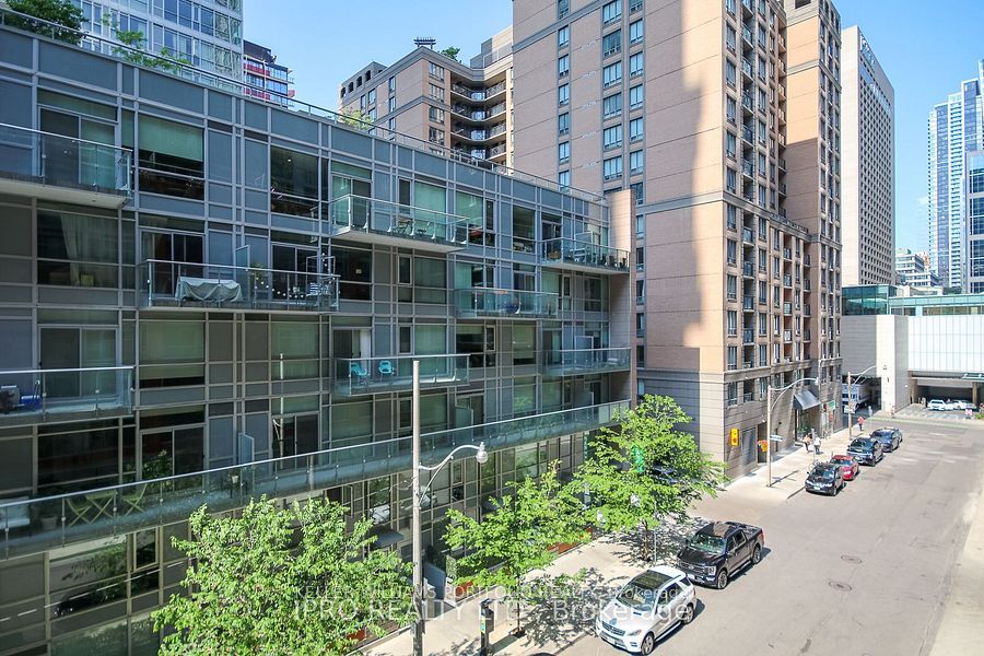 Unit 420 - 21 Nelson Street, Toronto 4