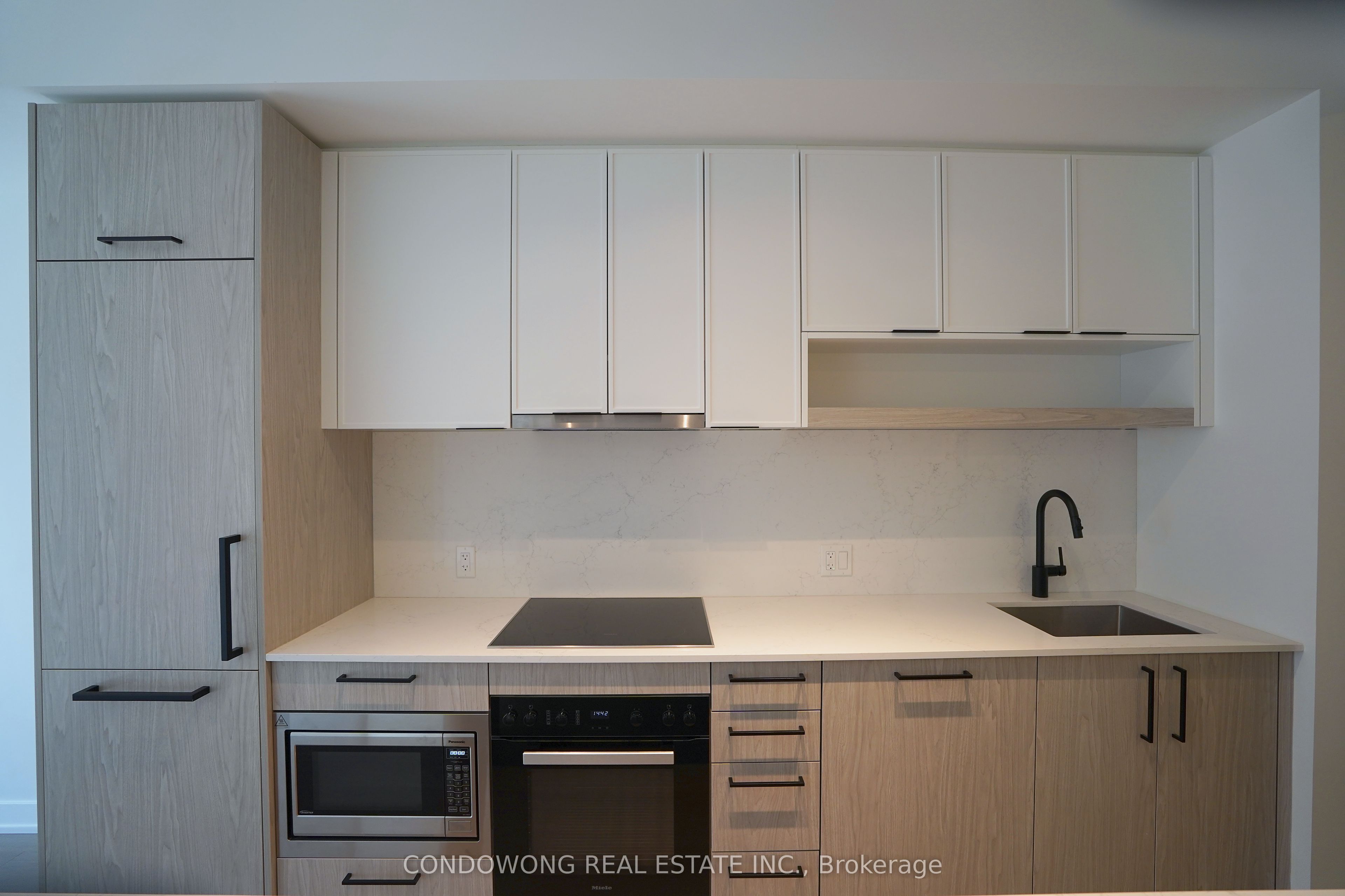 Unit 502 - 91 Montclair Avenue, Toronto 2