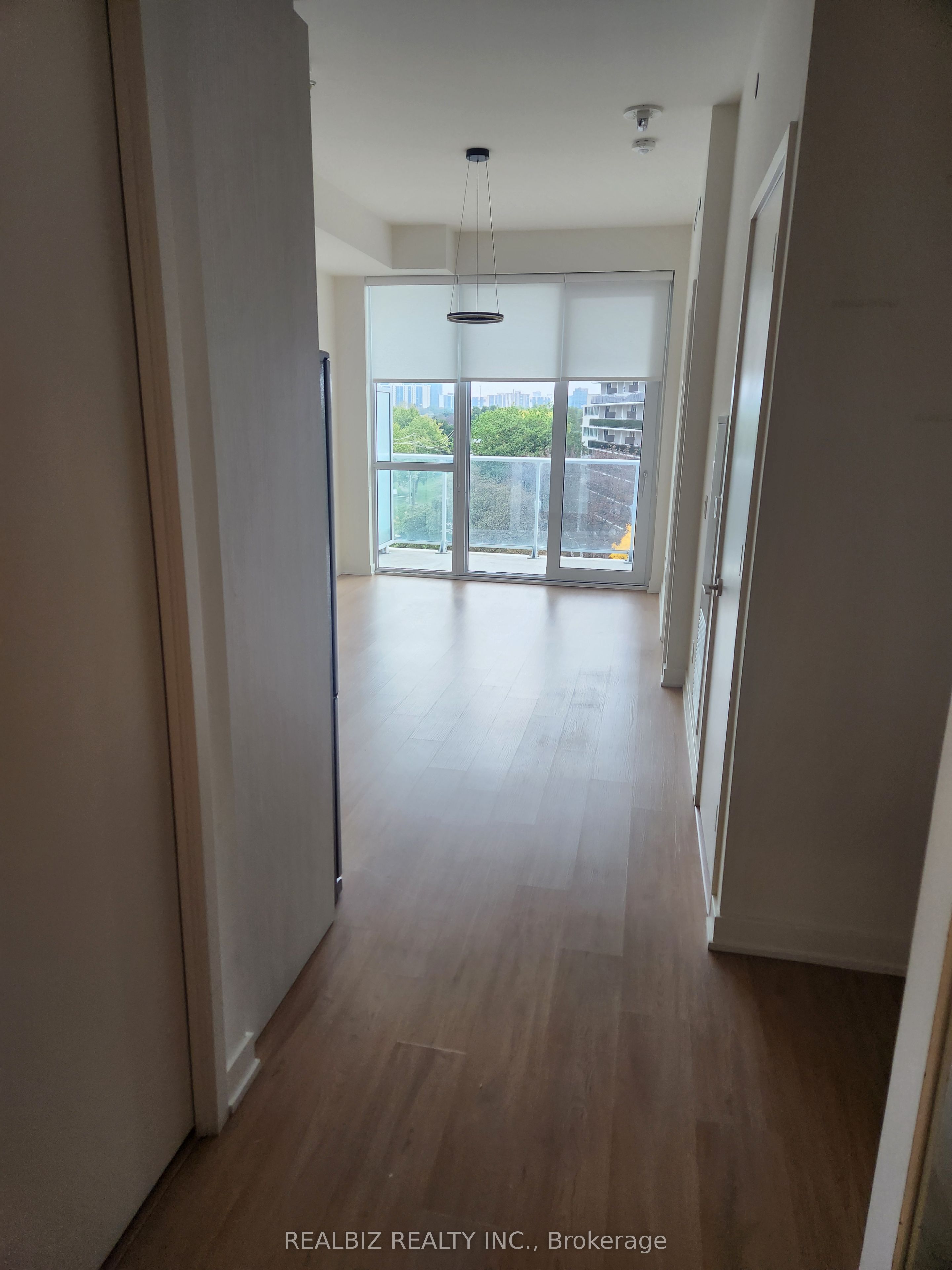 Unit 705 - 10 Deerlick Court, North York 3