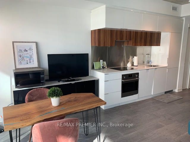 Unit 3002 - 185 Roehampton Avenue, Toronto 5