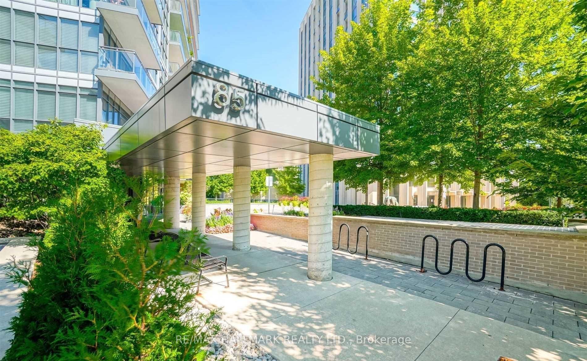 Unit 704 - 85 The Donway W, North York 3
