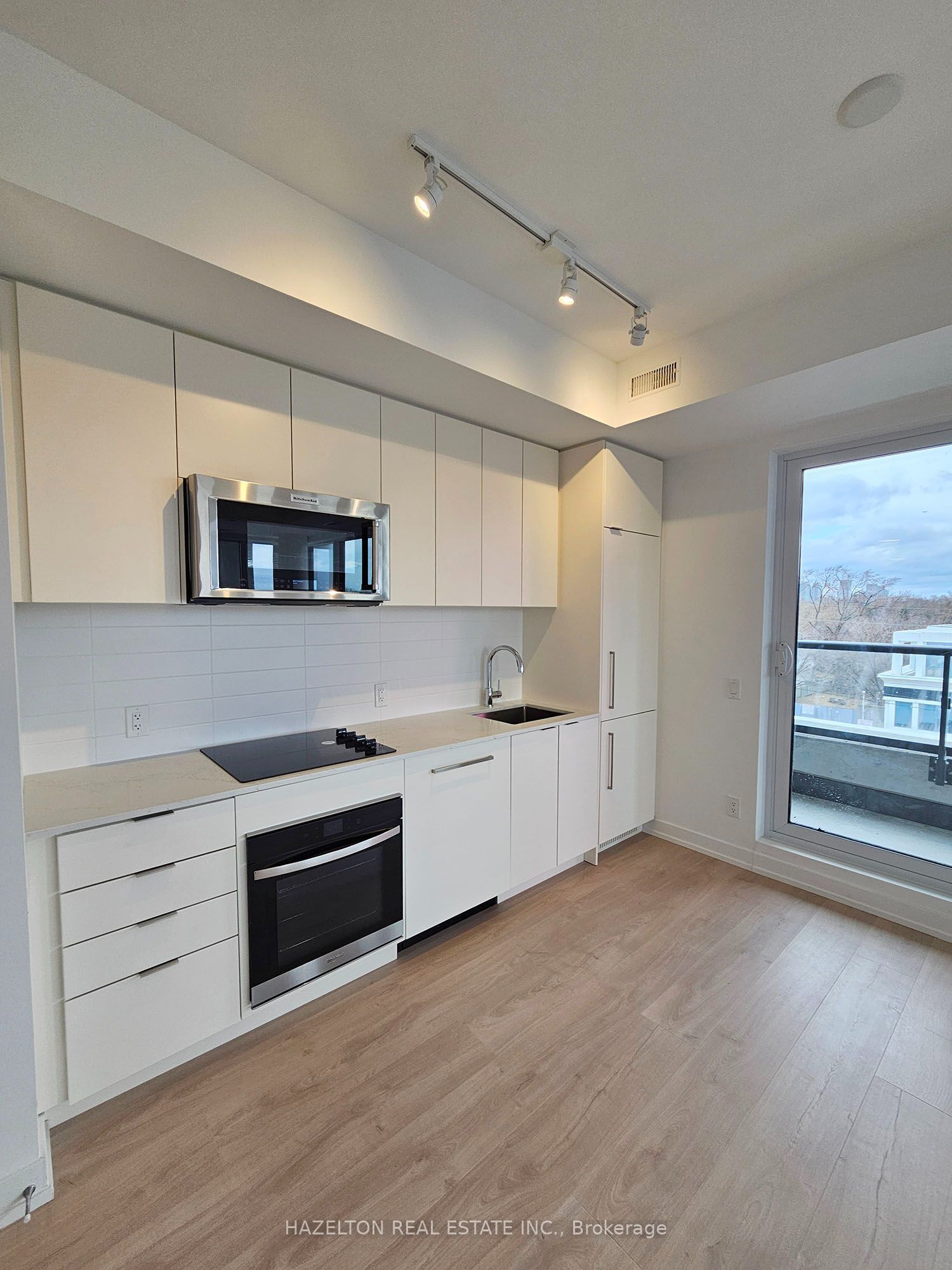 Unit 406 - 181 Sheppard Avenue E, North York 5
