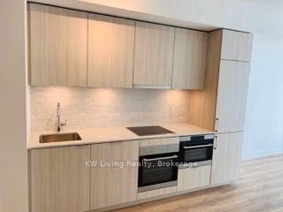 Unit 609 - 15 Queens Quay E, Toronto 5