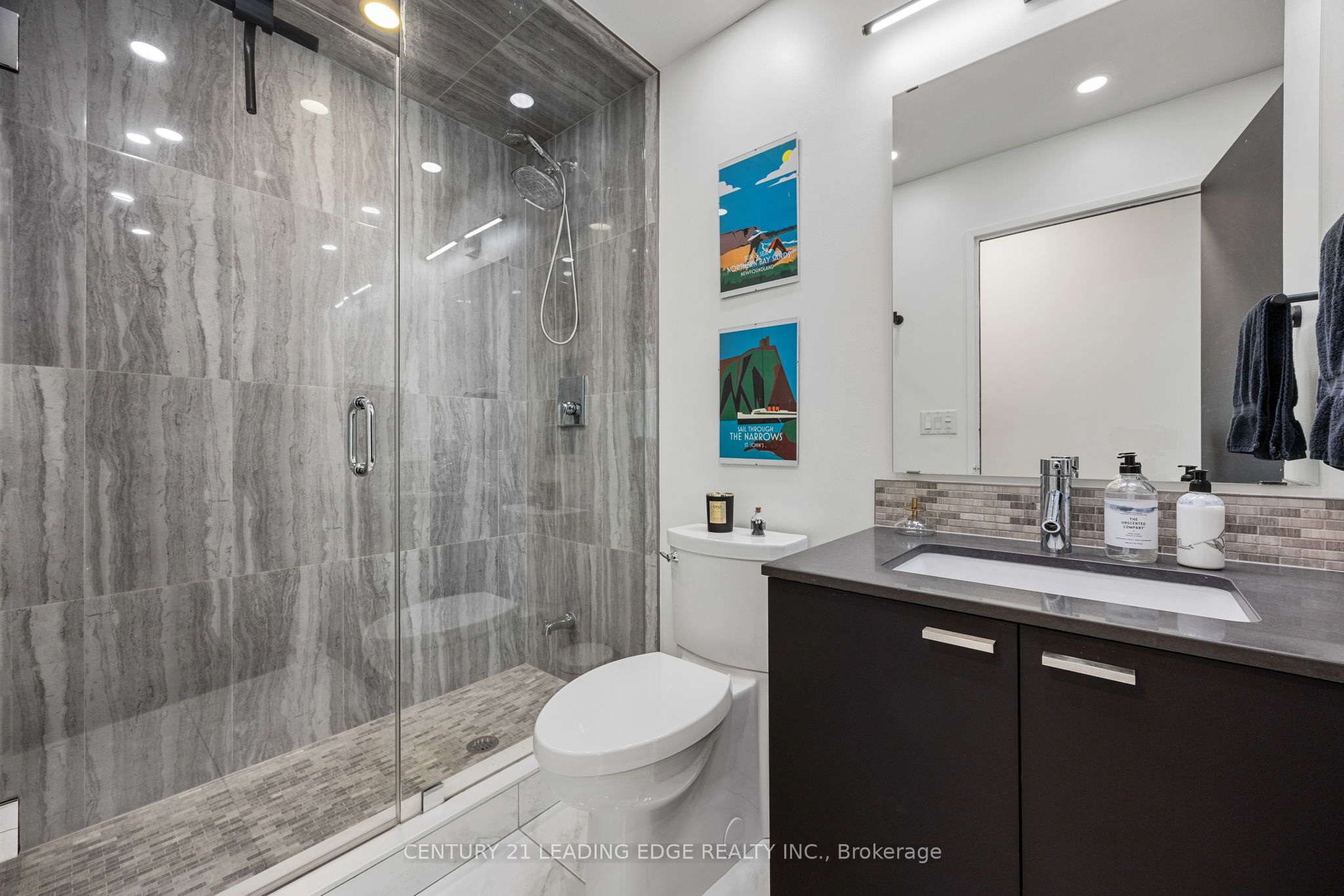 Unit 903 - 333 Adelaide Street E, Toronto 4