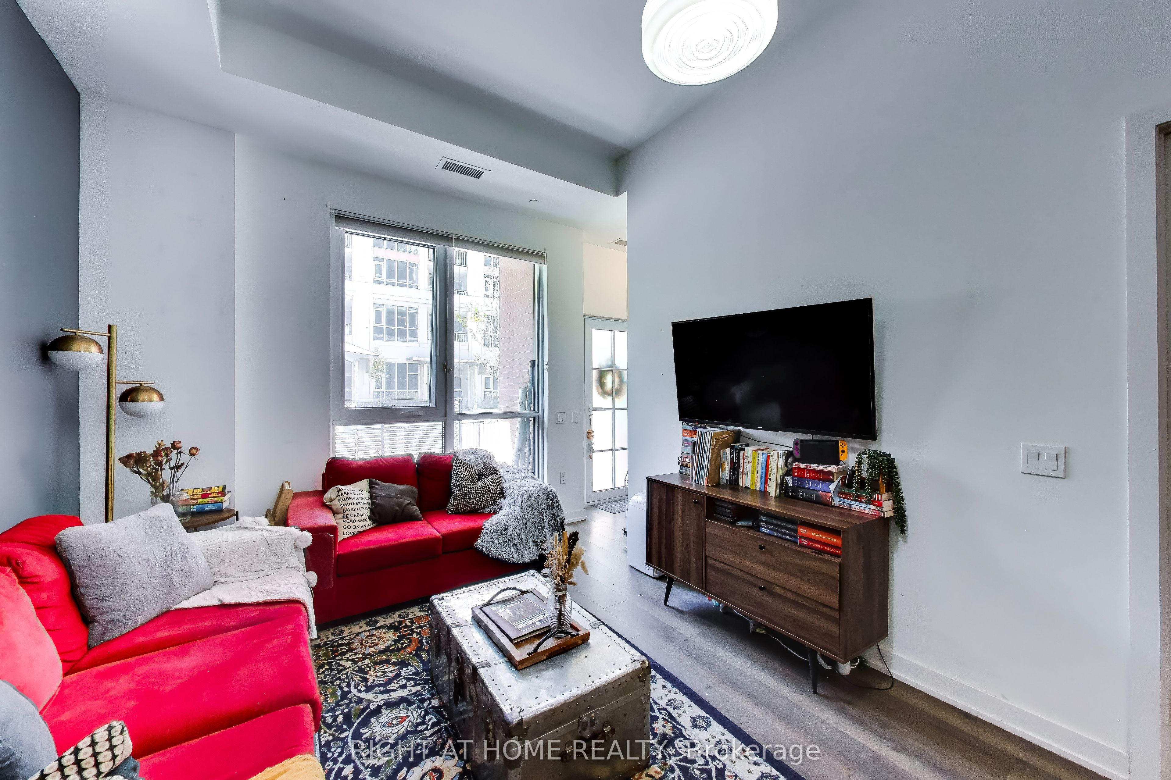 Unit 113 - 38 Iannuzzi Street, Toronto 5