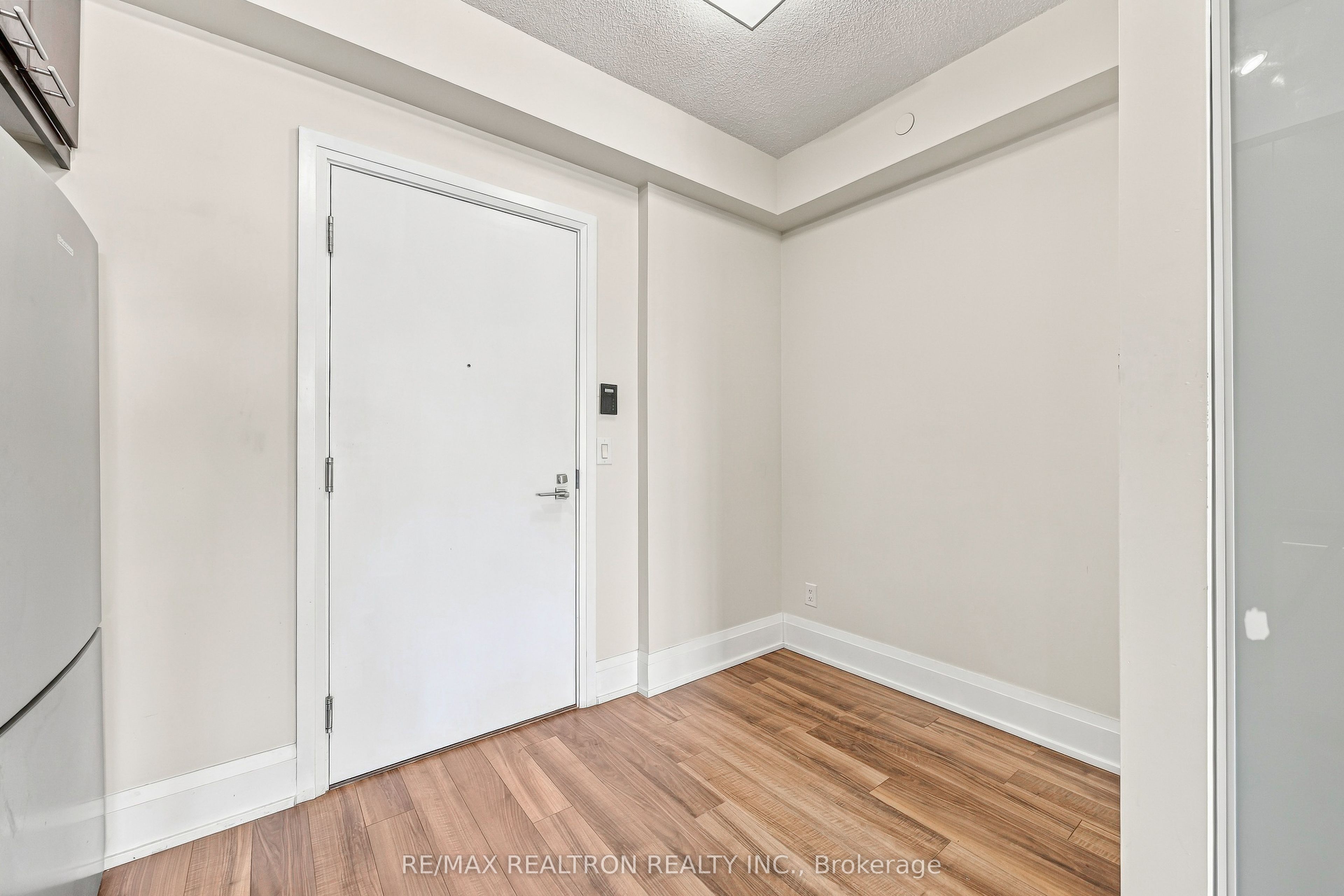 Unit 616 - 120 Harrison Garden Boulevard, North York 3