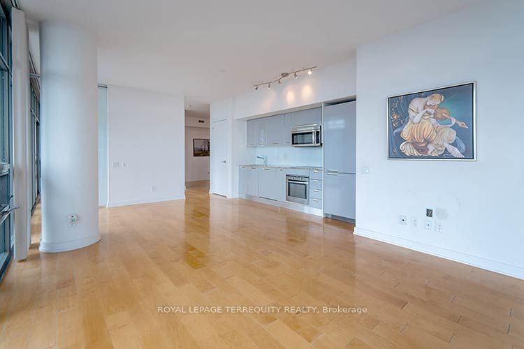 Unit 3902 - 33 Charles Street E, Toronto 3