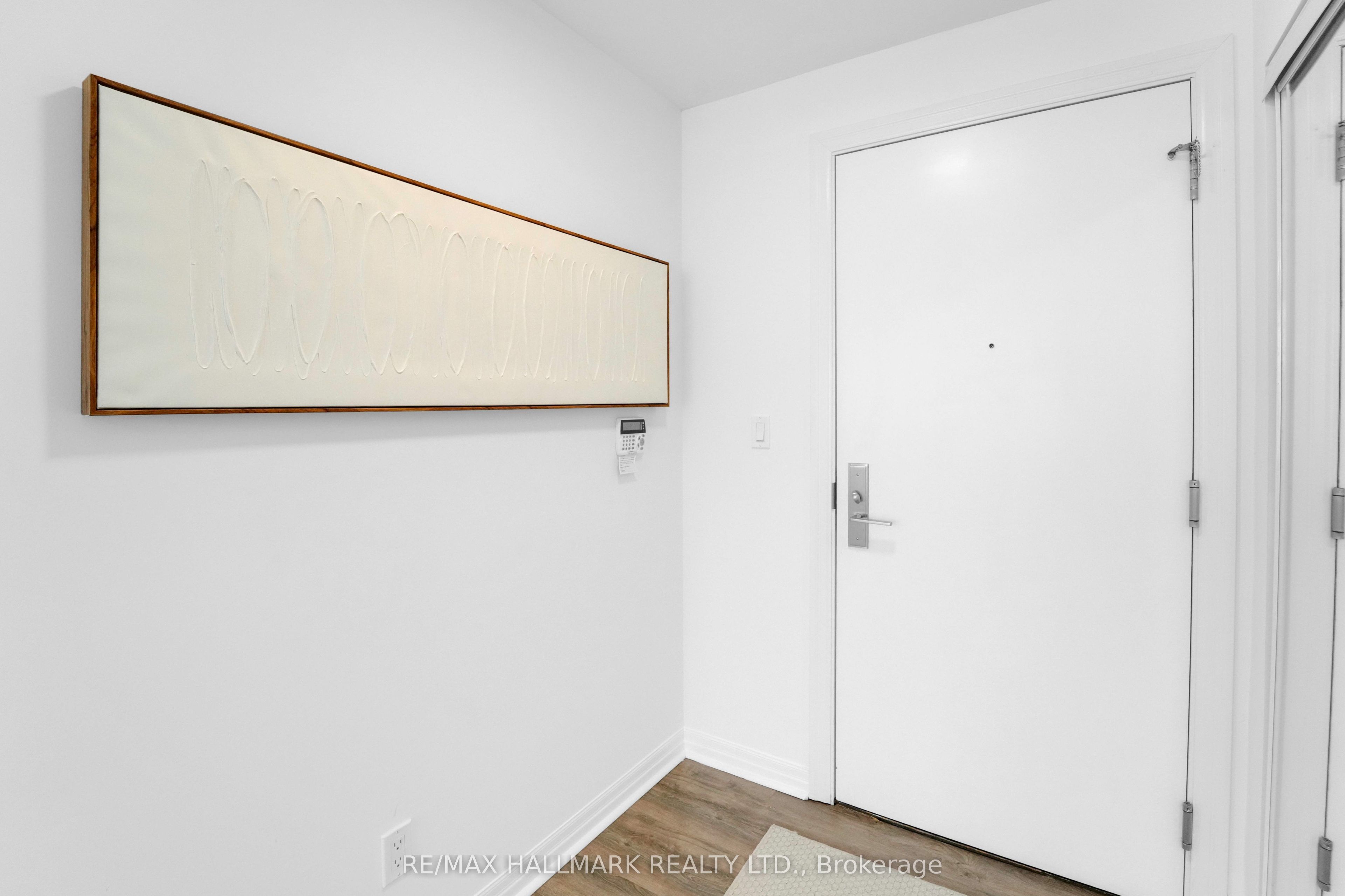 Unit 207 - 2015 Sheppard Avenue E, North York 3