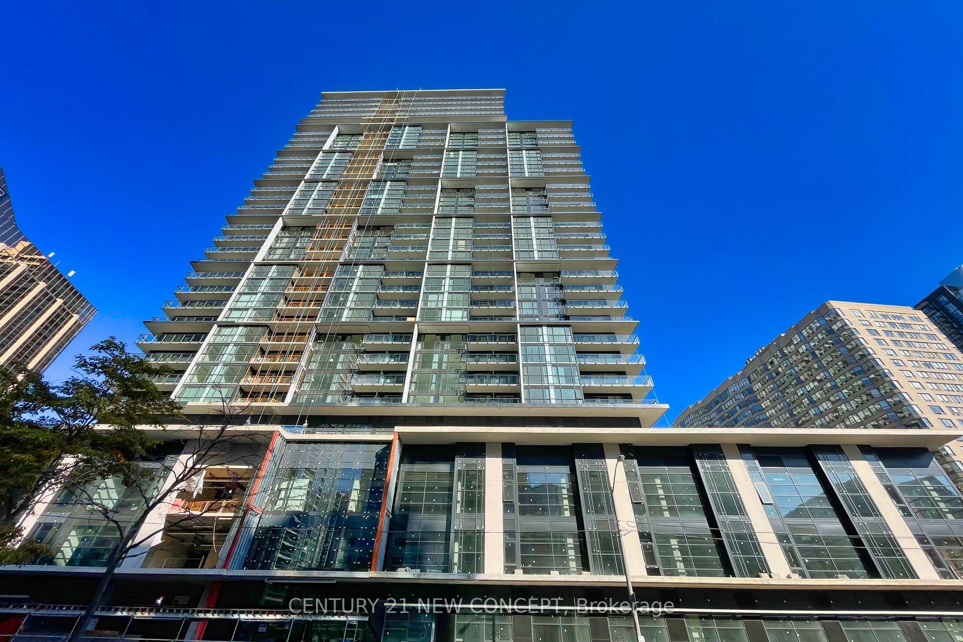 Unit 705 - 4955 Yonge Street E, North York 2
