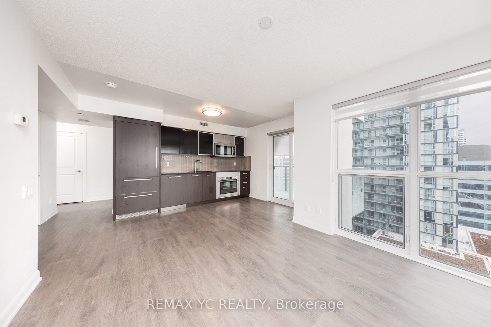 Unit 1609 - 5168 Yonge Street, North York 4