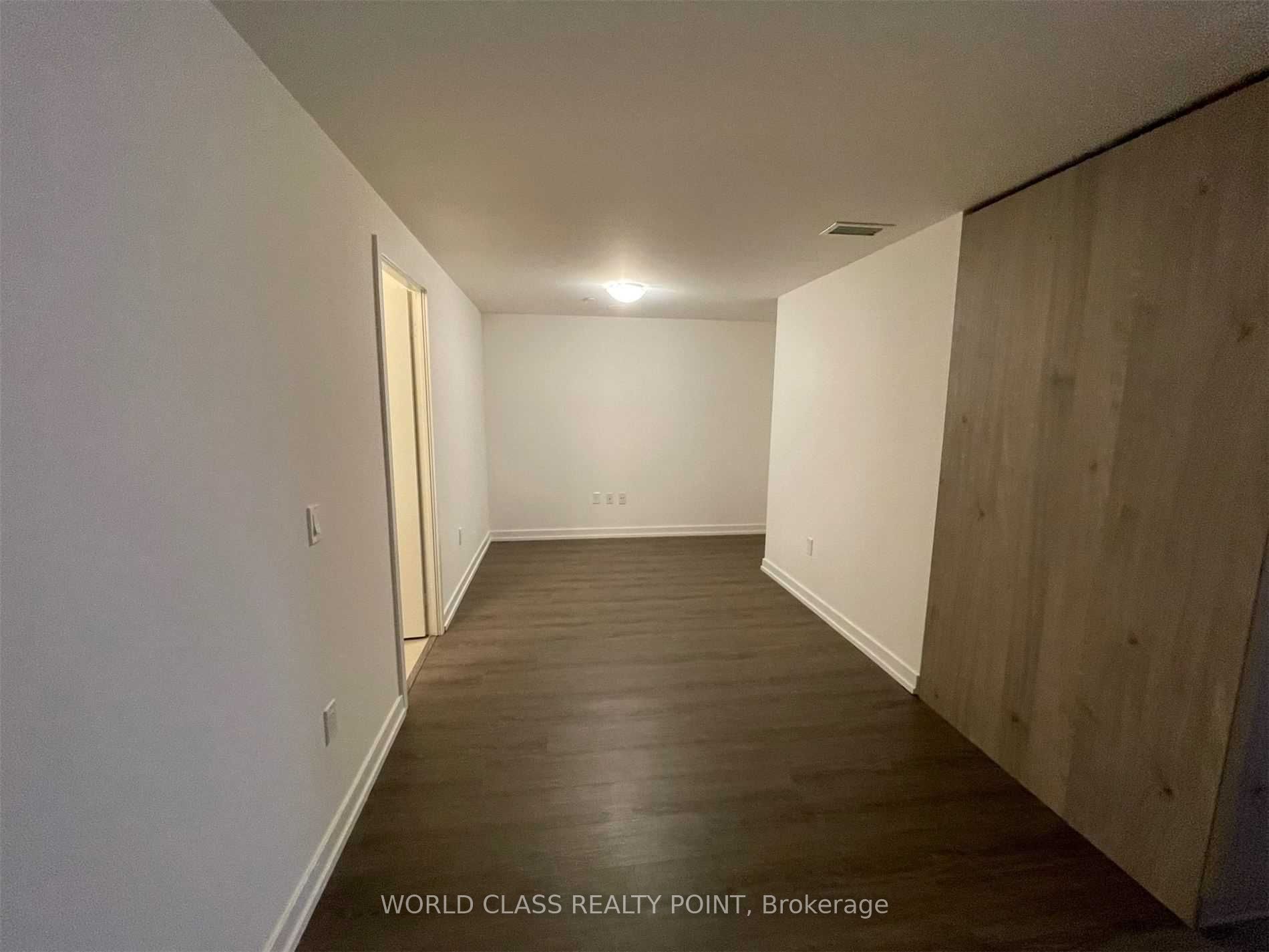 Unit 303 - 1 Yorkville Avenue, Toronto 5
