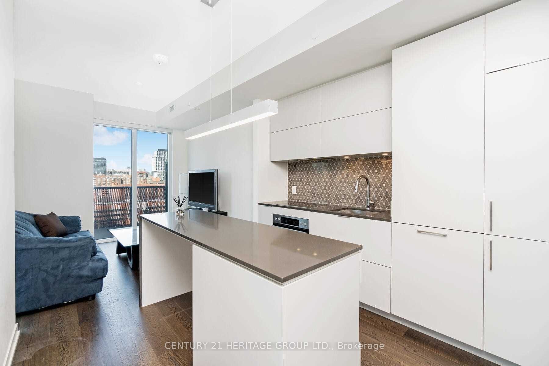 Unit 717 - 20 Richardson Street, Toronto 5