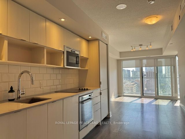 Unit 2010 - 89 Mcgill Street, Toronto 5