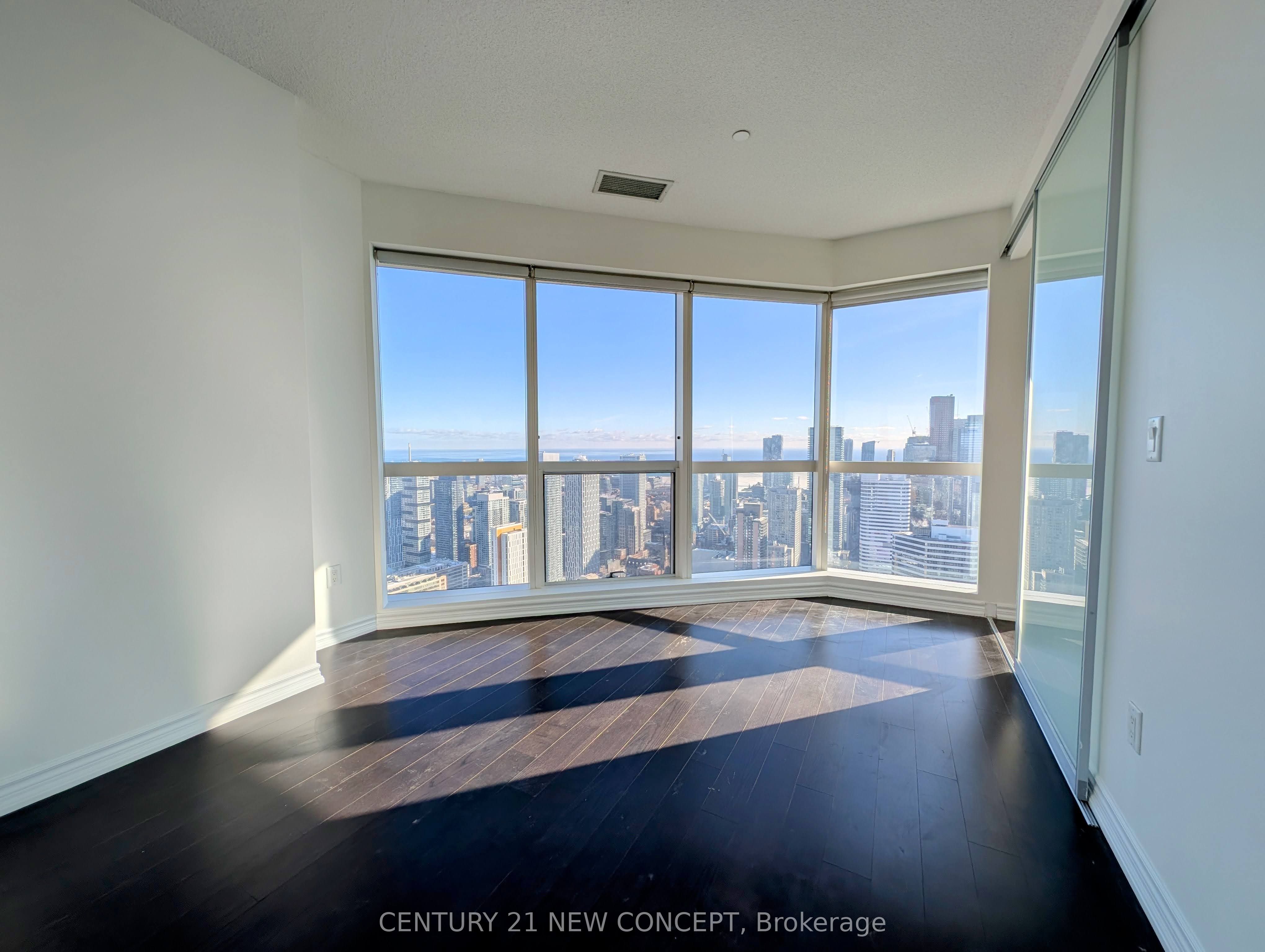 Unit 5608 - 386 Yonge Street, Toronto 3