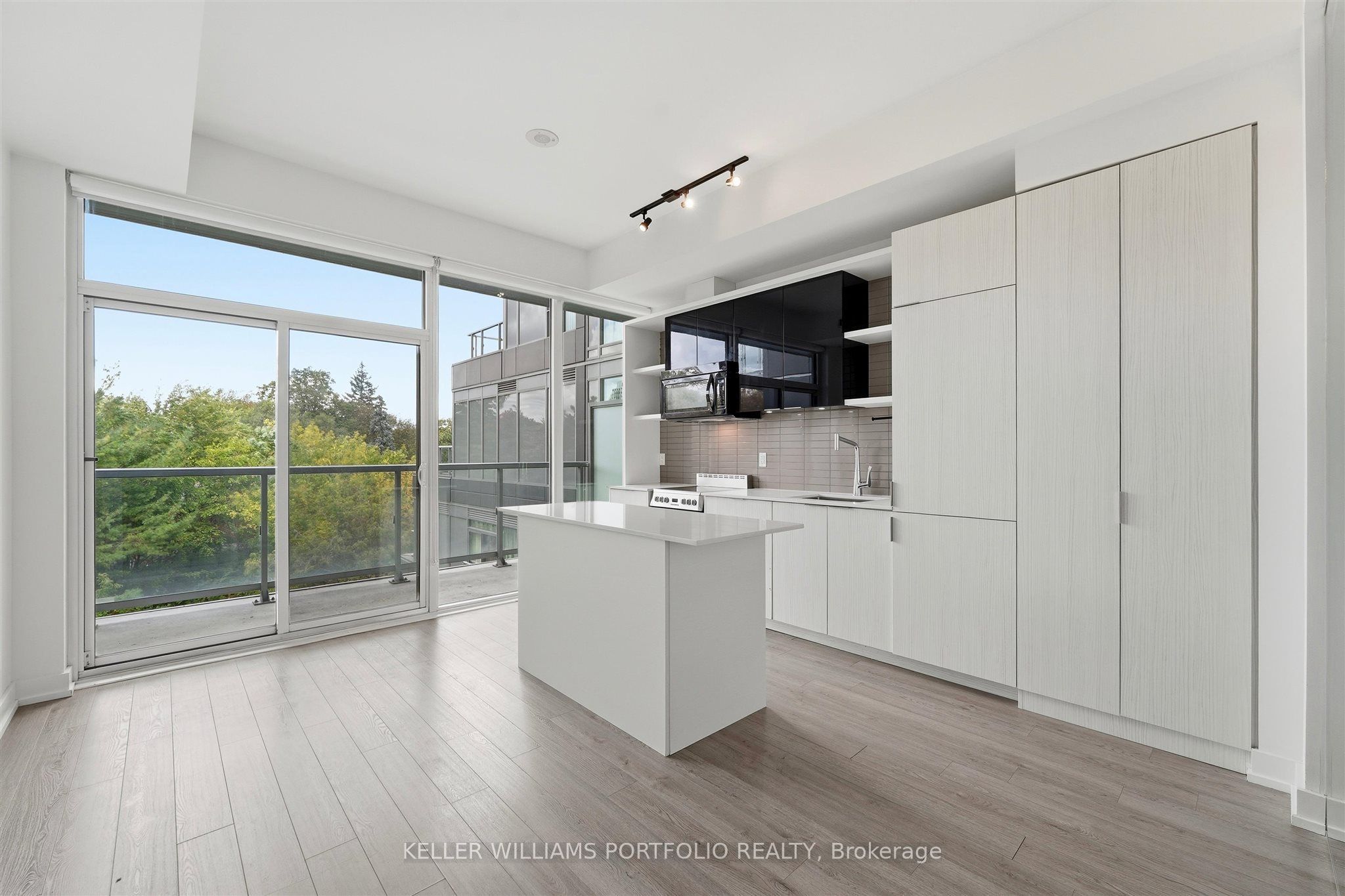 Unit 516 - 6 Parkwood Avenue, Toronto 5