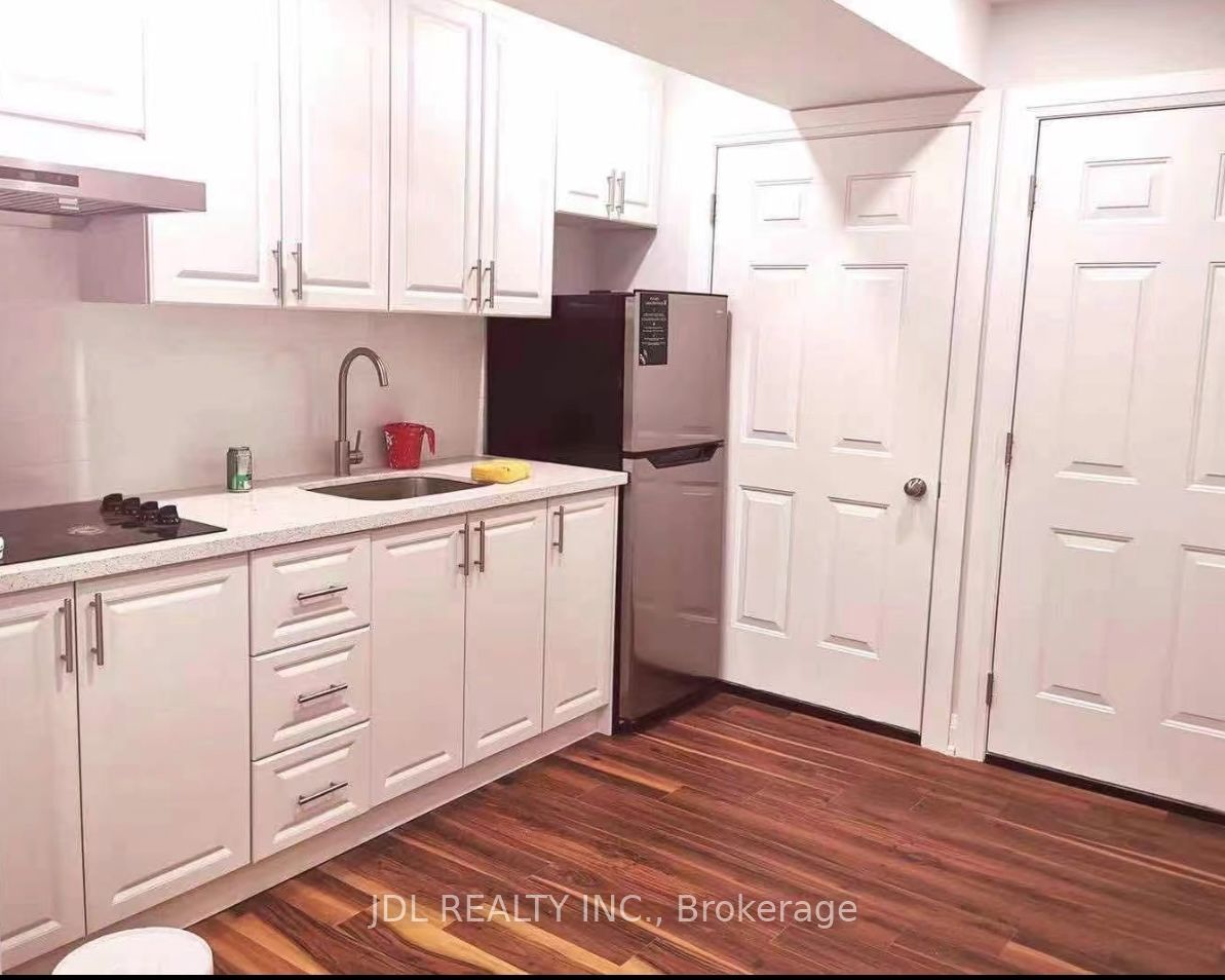 Unit Bedroom A bsmt - 16 Ross Street, Toronto 3