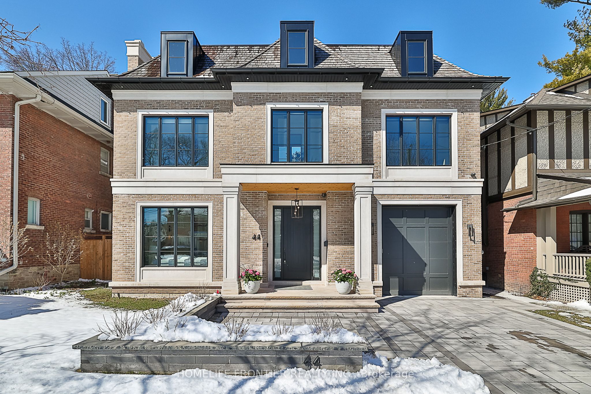 44 Alexandra Blvd, Toronto, Ontario M4R1L7 For Sale HouseSigma