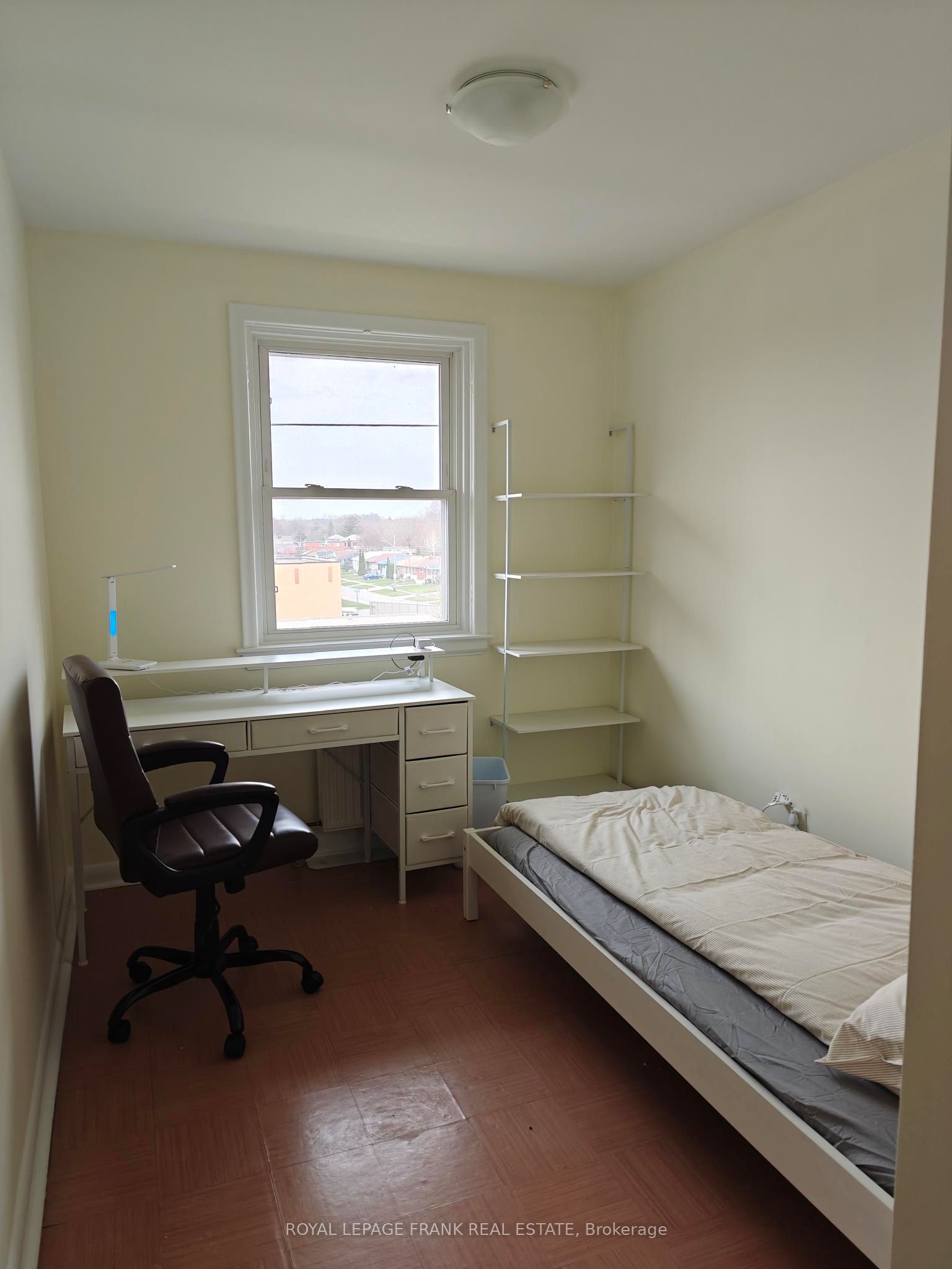 Unit 2 - 374 Central Park Boulevard S, Oshawa 3