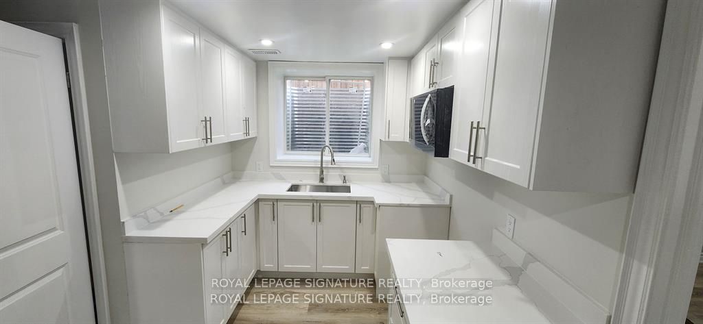 Unit Lower - 25 Lyle Drive, Clarington 3